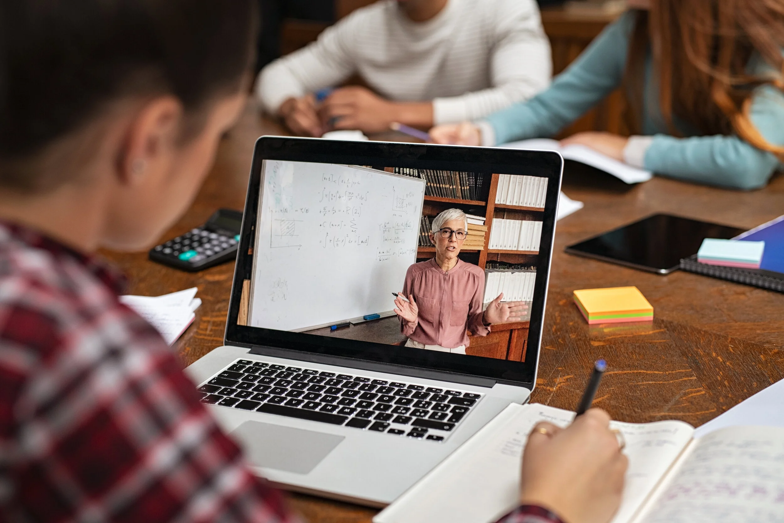 Select Advisors Institute: Leading the Future of Executive Interpersonal Skills Coaching with Amy Parvaneh