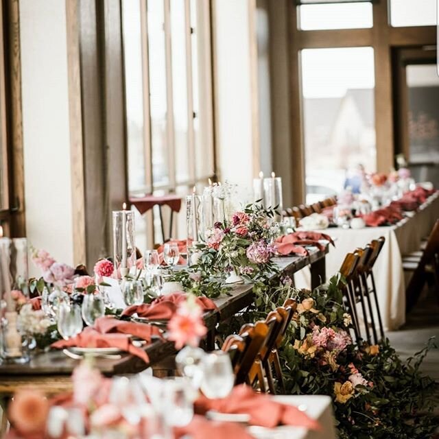 We pulled in elements and colors of the high desert to accentuate the beauty of Central Oregon for this wedding. Blending components of the mountains and desert of Bend - where the bride and groom grew up, met, and have since moved a few hundred mile