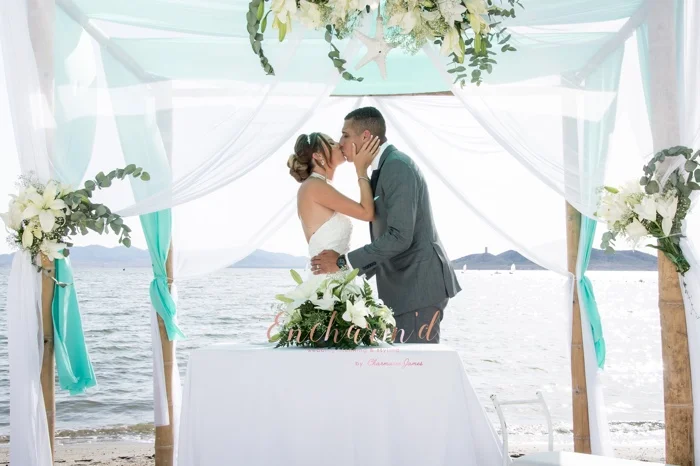 weddingplannerencharmd72.jpg