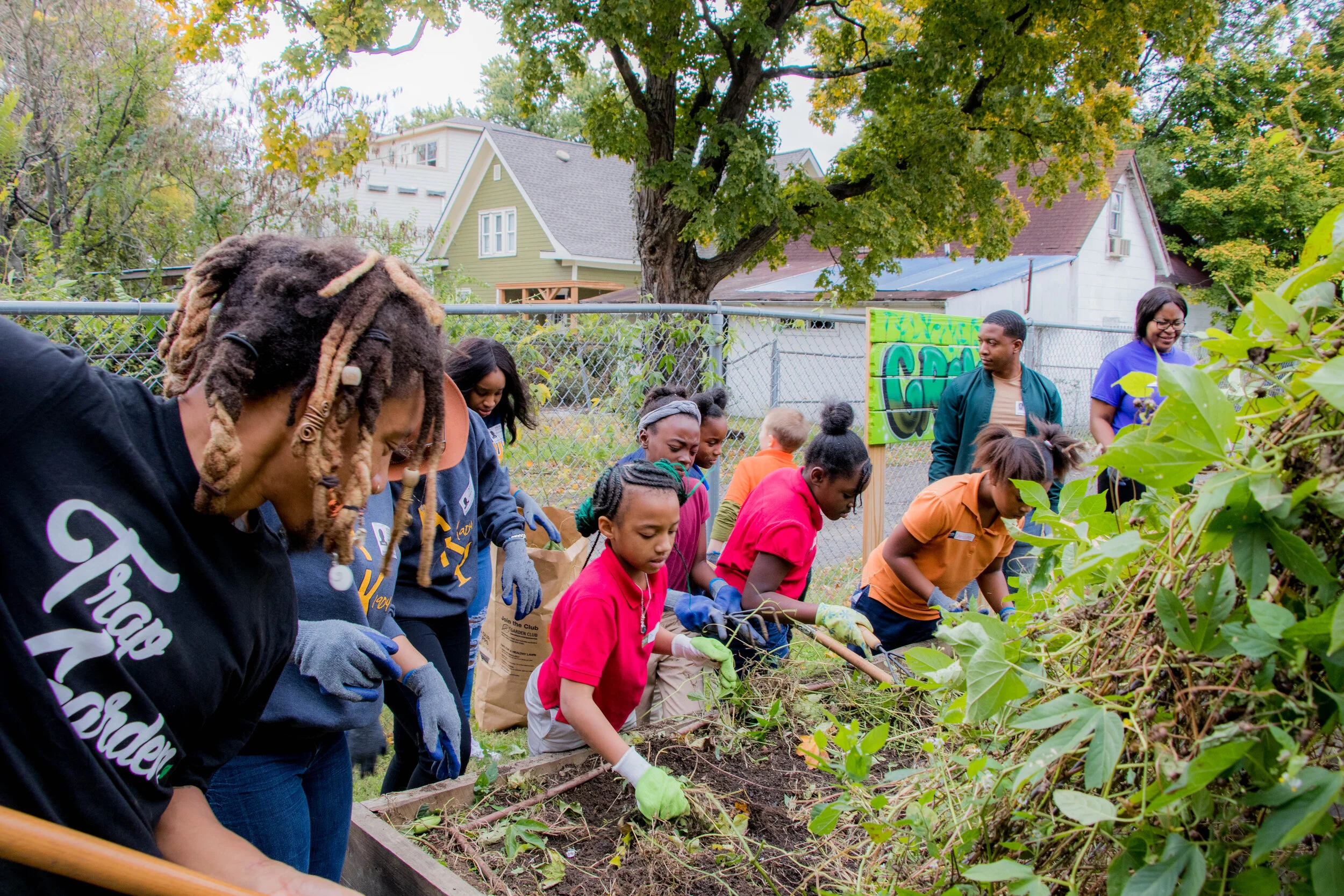 BUENA VISTA ELEMENTARY SCHOOL TRAP GARDEN PROGRAM