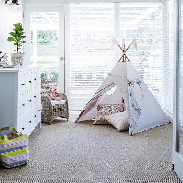 This cozy little kids nook is 👌🏽. Give us a call today and get a FREE quote &mdash;&mdash;&gt; 📞 801-563-8226