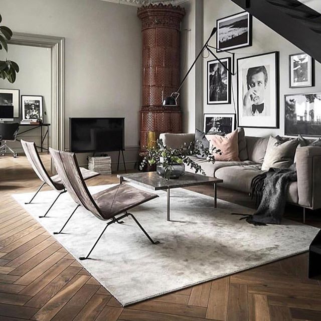 Just some herringbone wood flooring inspiration for your Friday morning. | 📸 @nordikspace