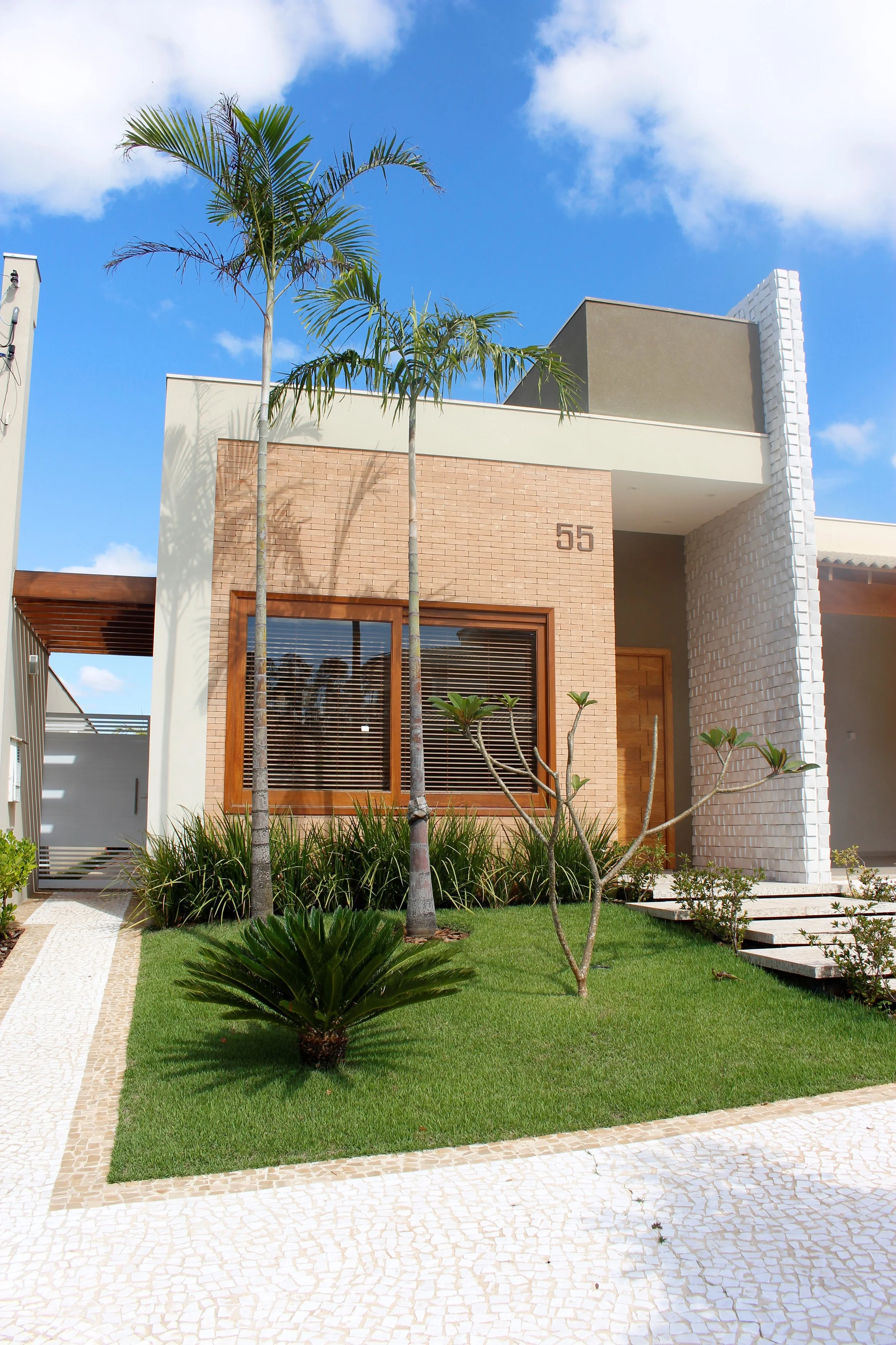  Residência Cardin,&nbsp;Projeto arquitetônico, design de acabamentos, interiores e paisagismo. Lins, SP. 