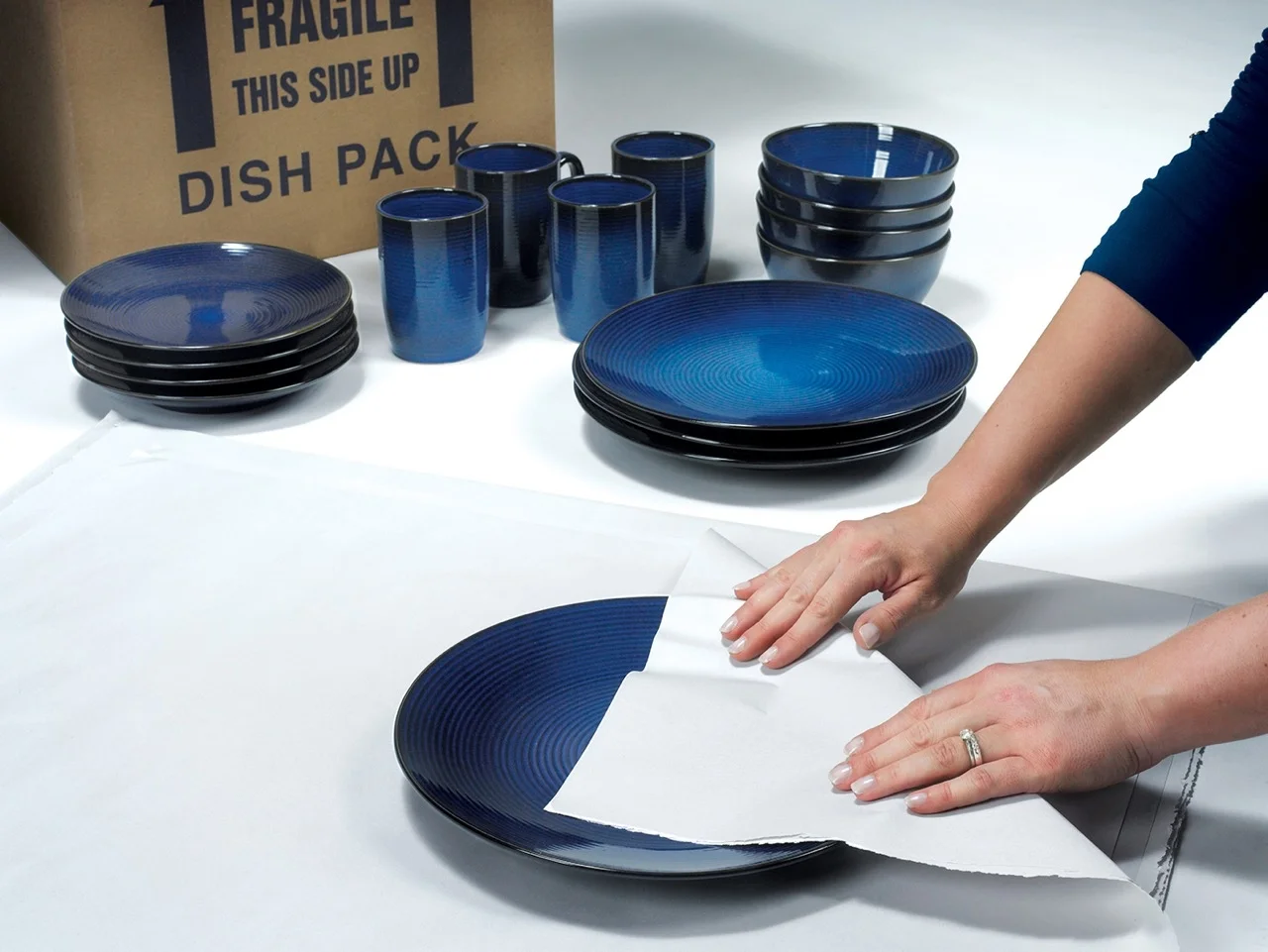 Household goods packing services
