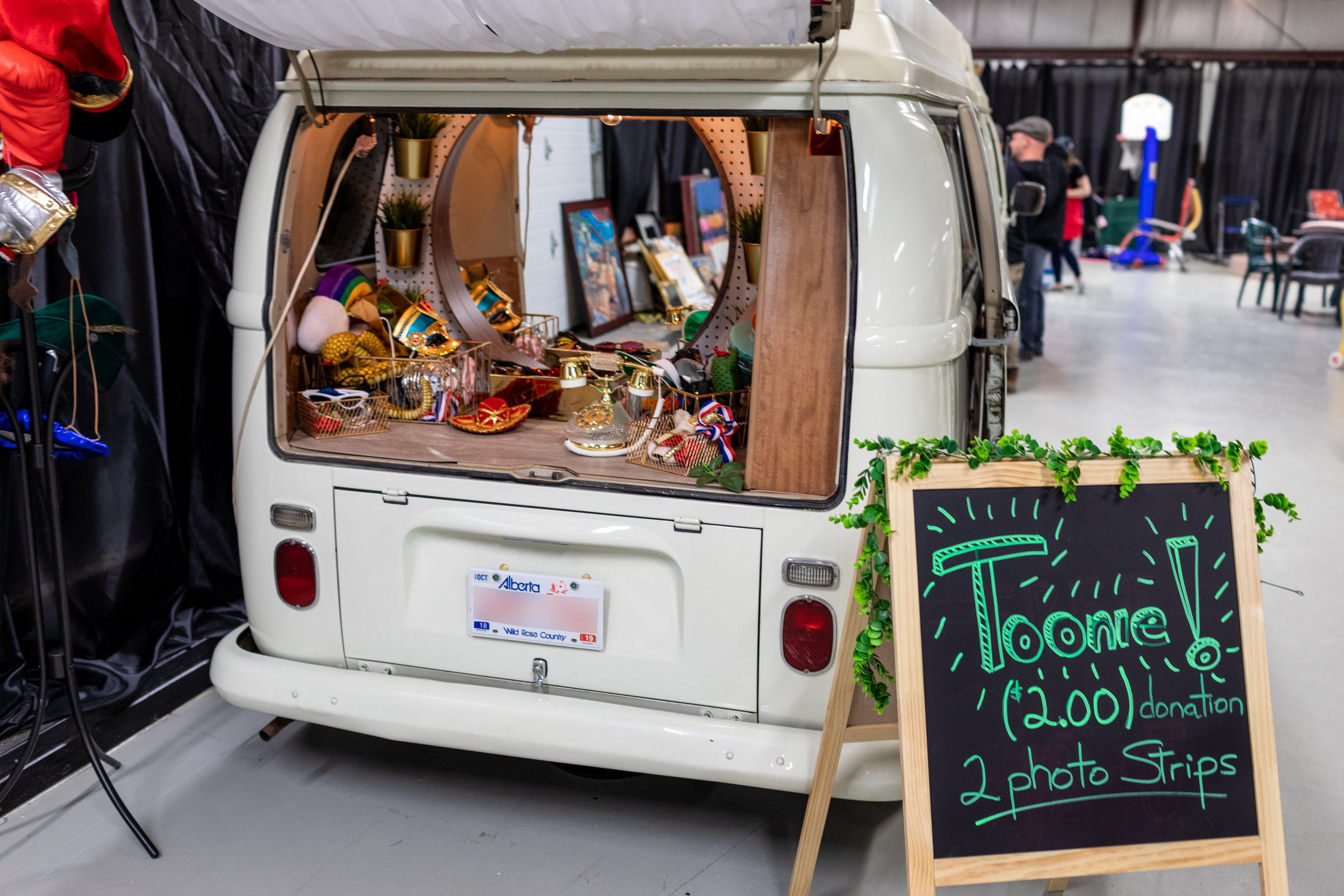 Garage Sale 2019-13.jpg