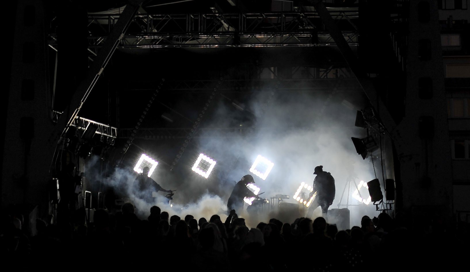 Modern Sky Stage