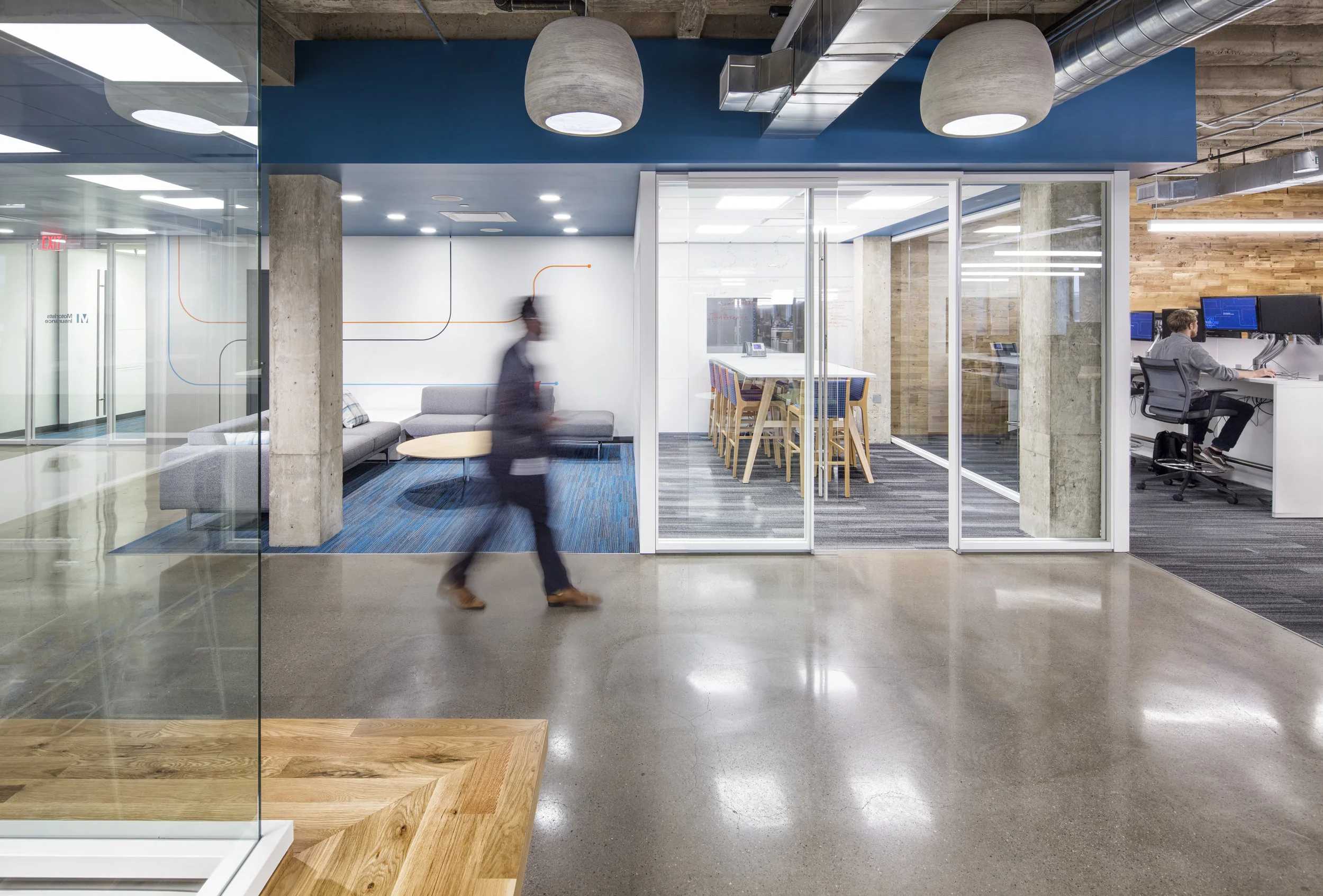 MOTORIST INSURANCE HQ - COLUMBUS, OHIO - OHIO ARCHITECTURAL PHOTOGRAPHY