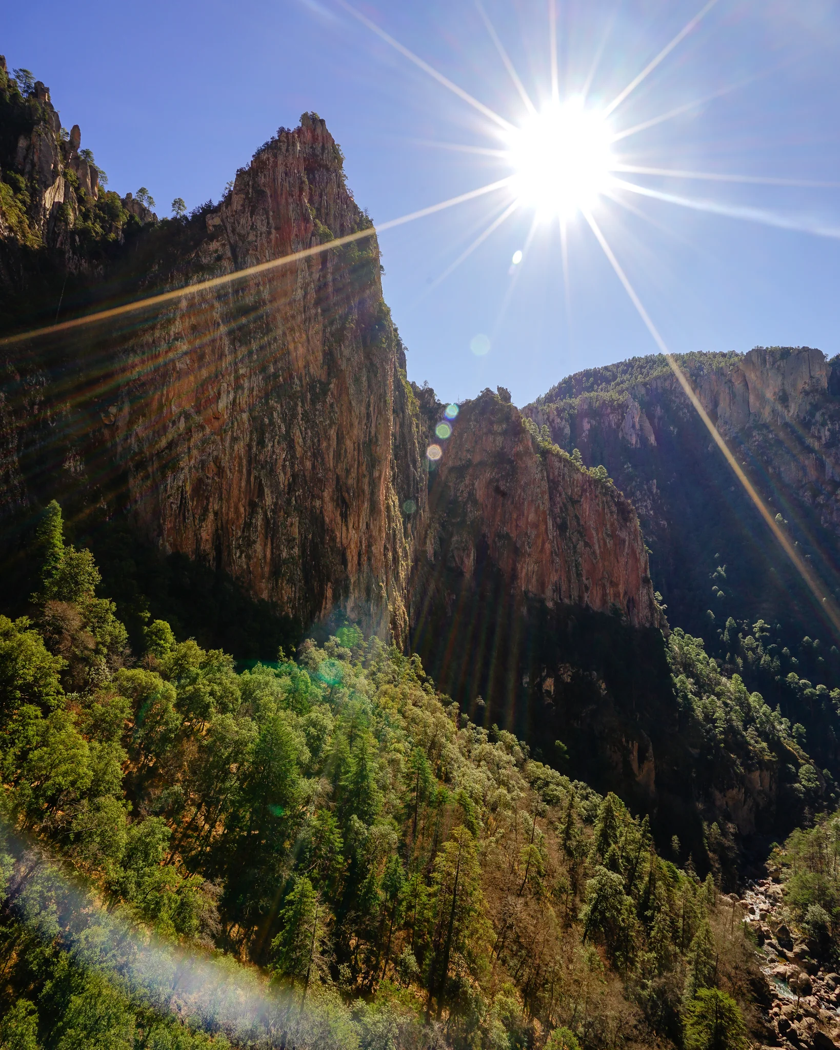 over 1000 ft cliffs...