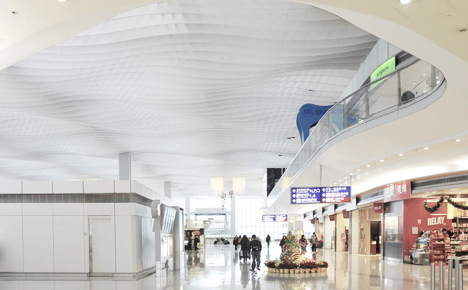 Hong Kong Airport_10.JPG