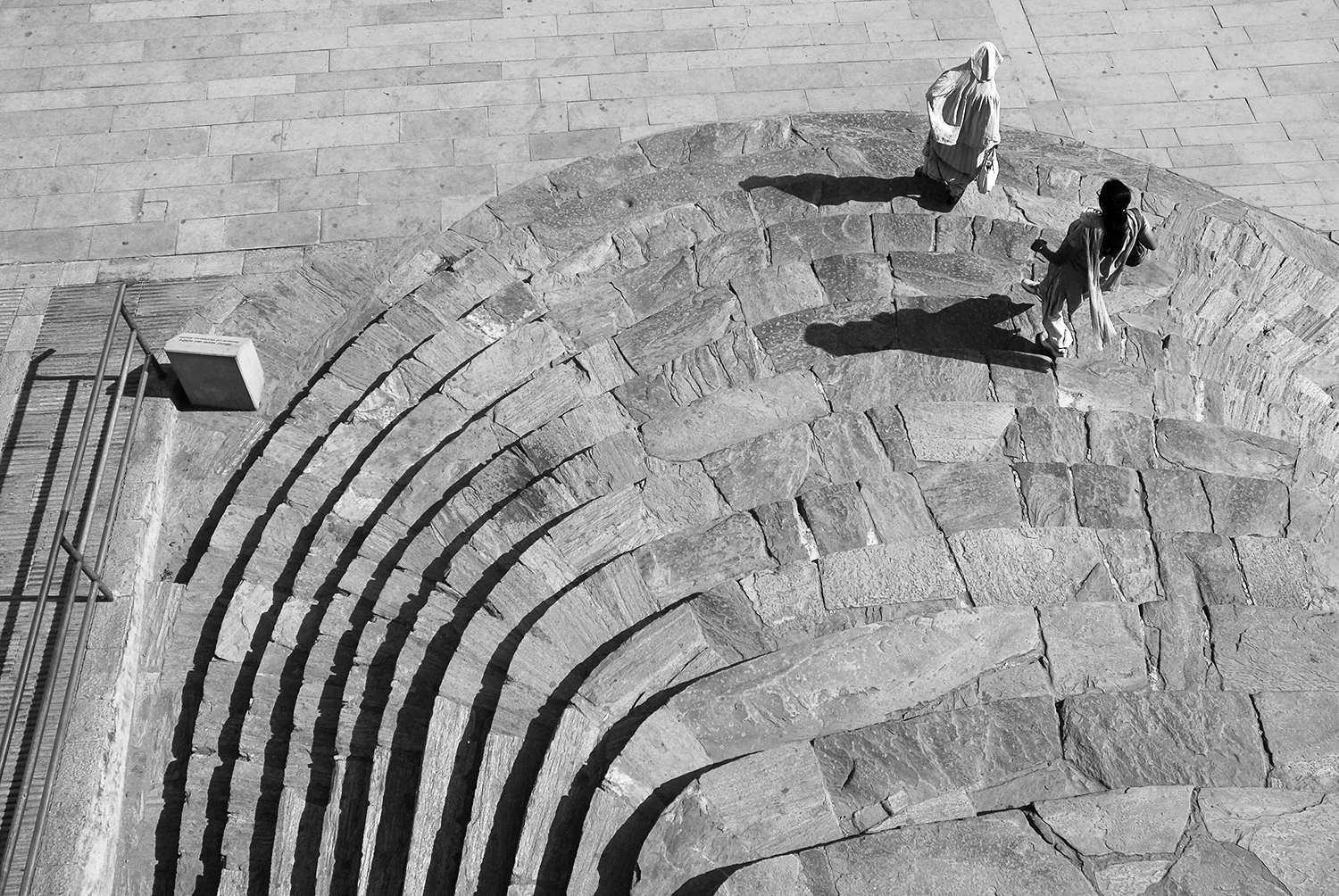 Amber Fort court steps.jpg
