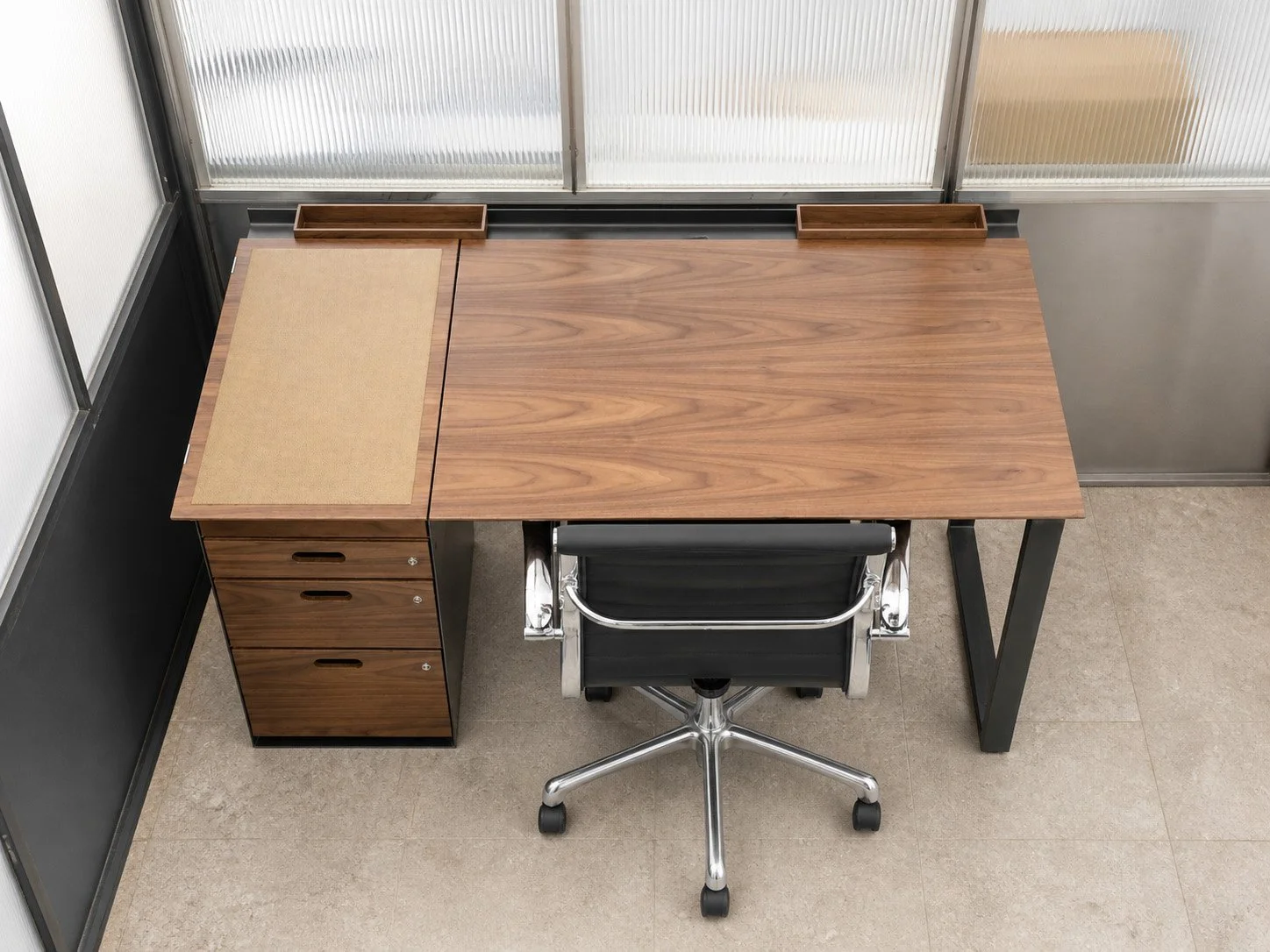 NH Desk0.jpg