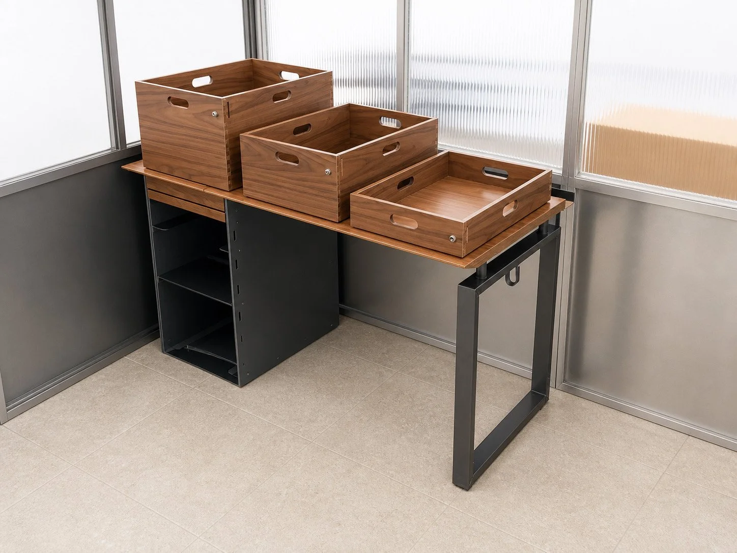 NH Desk000.jpg