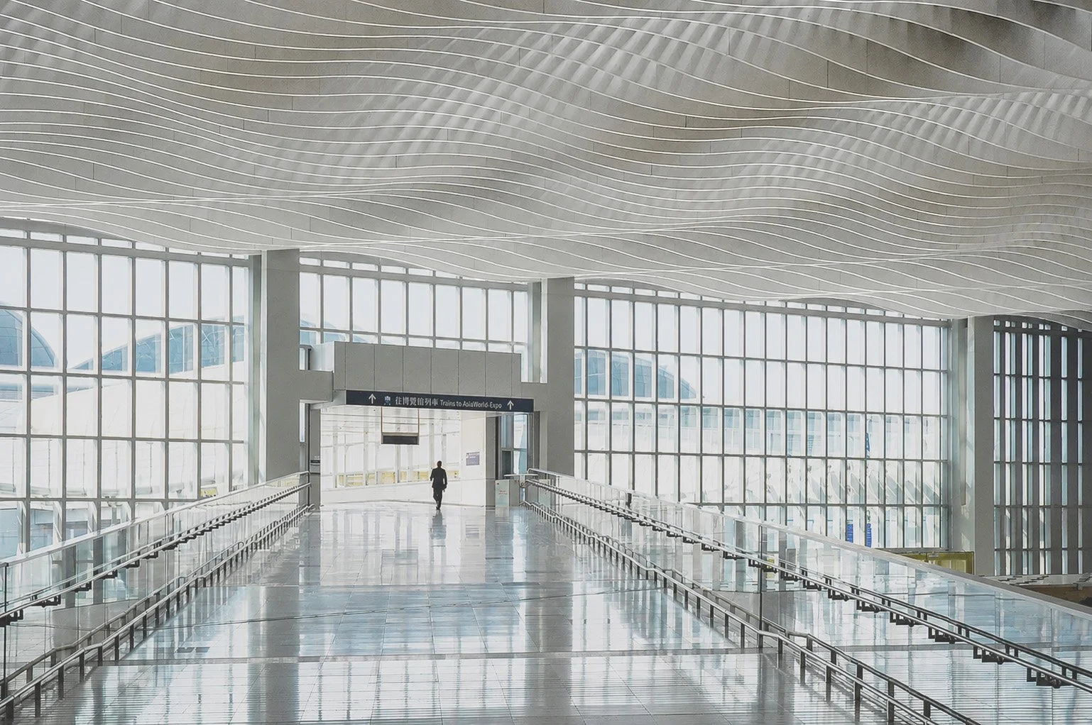 HKIA16.jpg