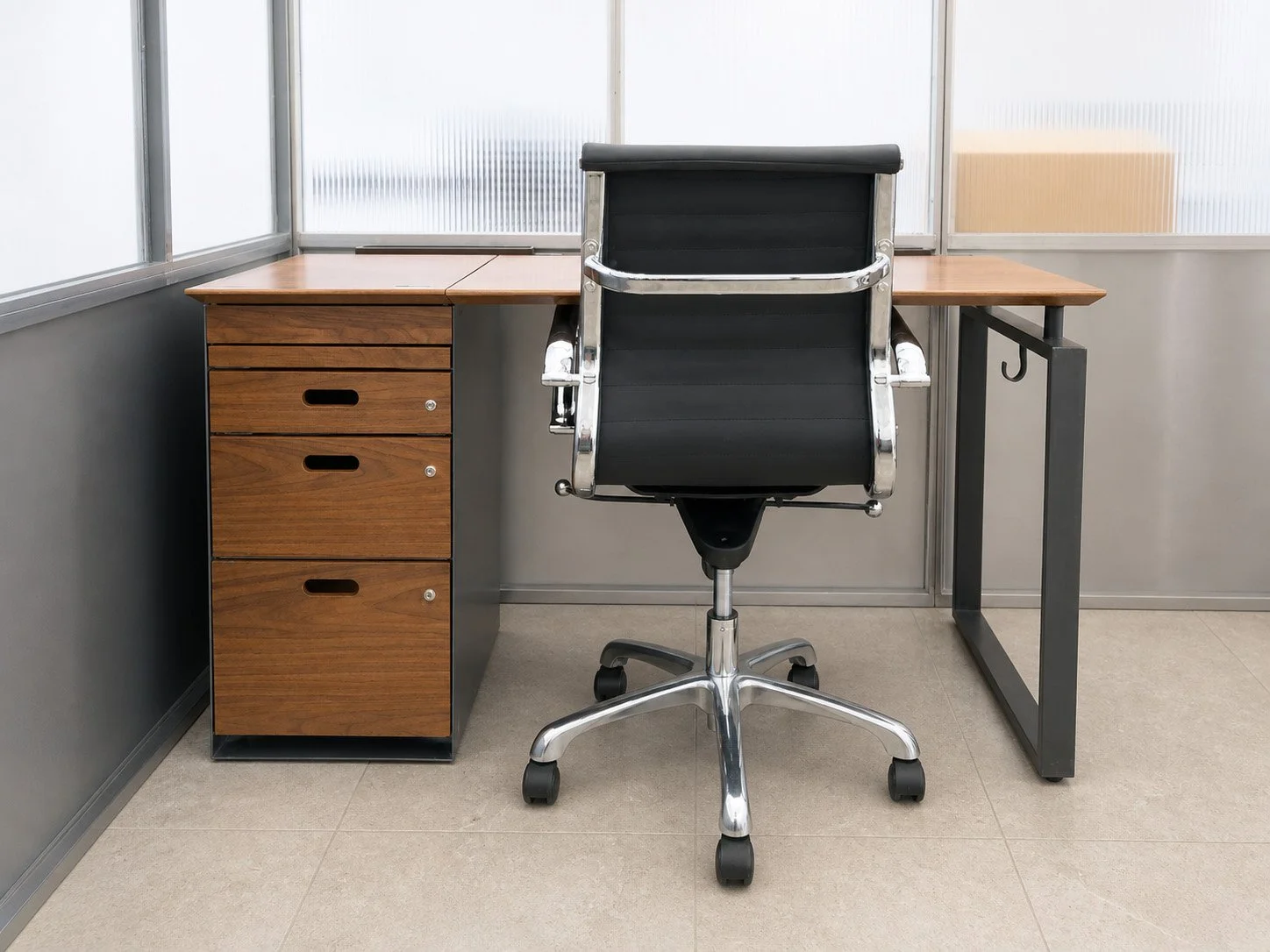 NH Desk00.jpg
