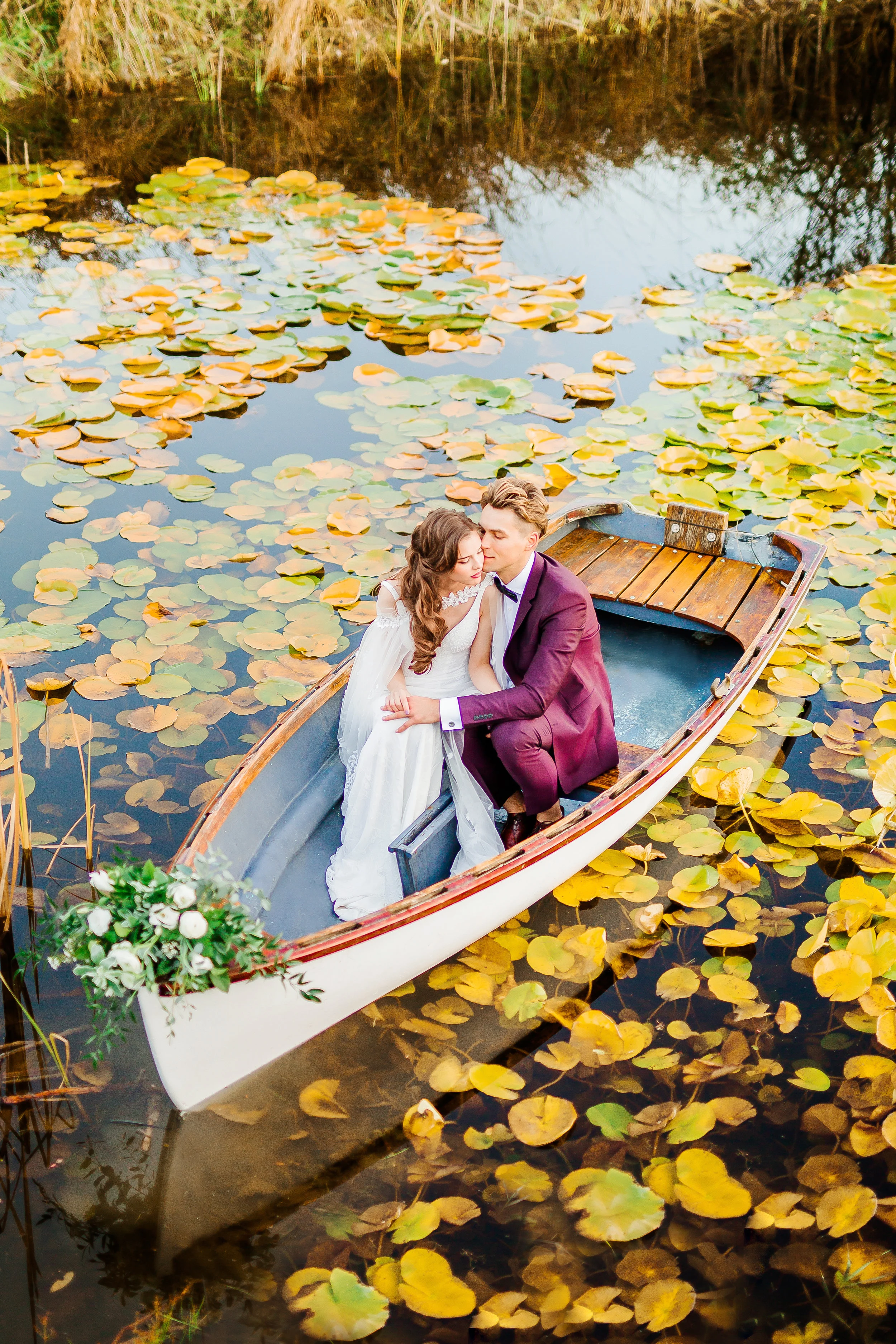 Romantic Fall Elopement Styled Shoot-73.jpg