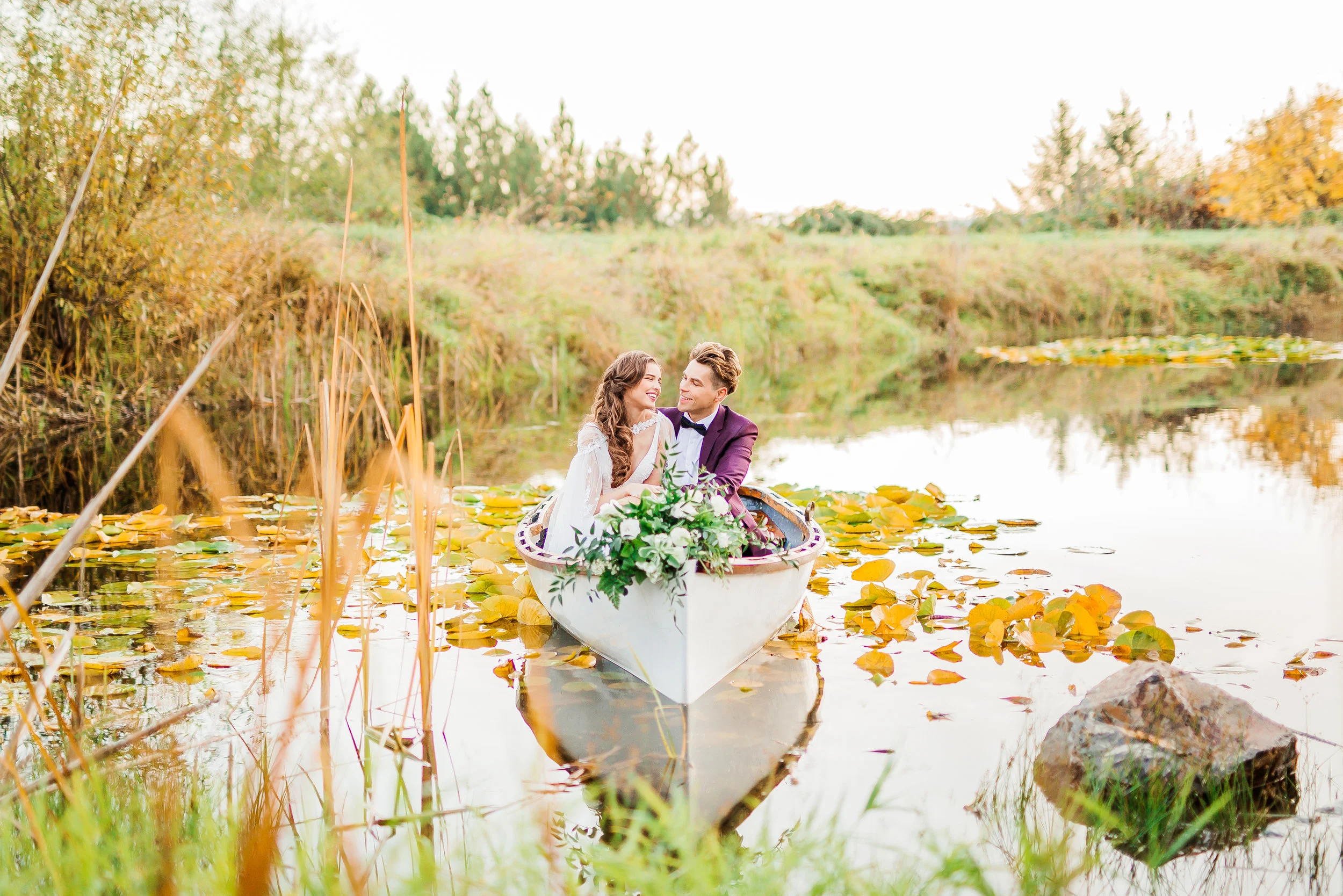 Romantic Fall Elopement Styled Shoot-75.jpg