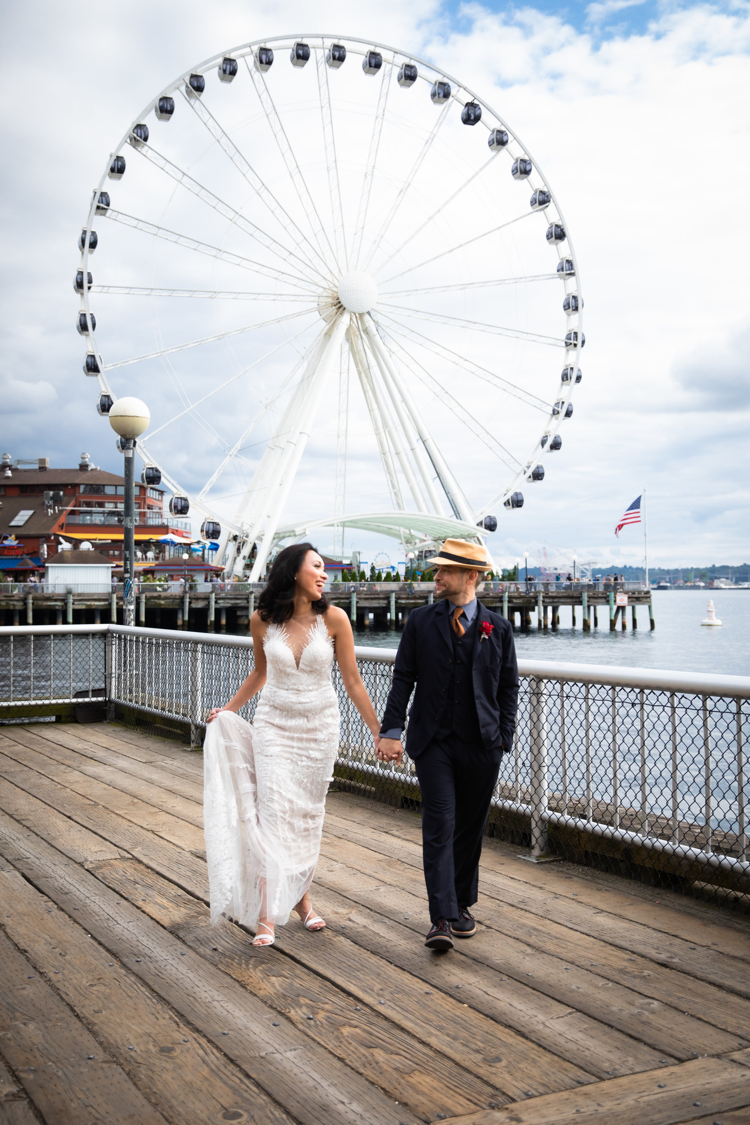 Seattle-Aquarium-Wedding-Preview-3.jpg