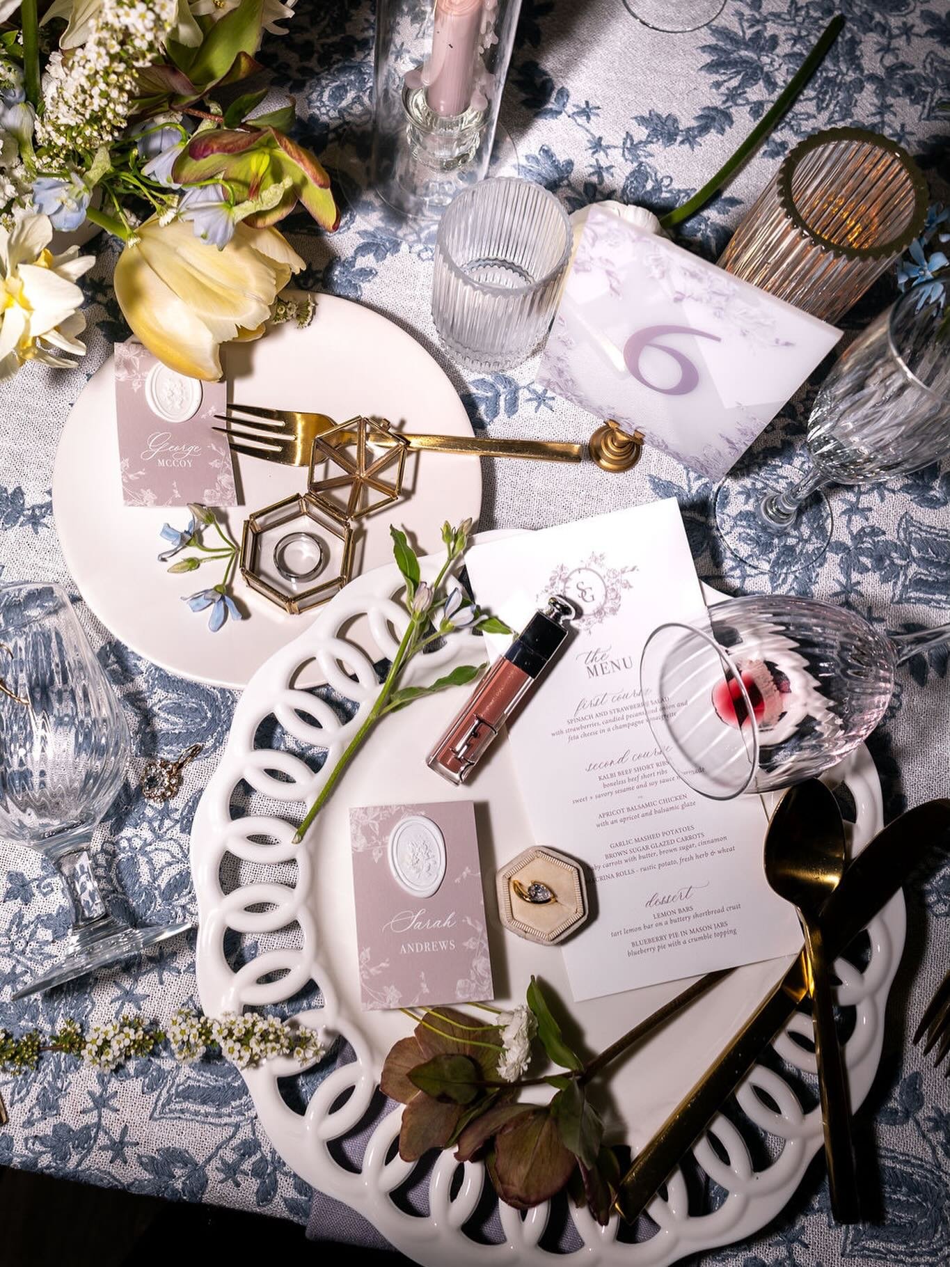 Back to Pullman I go!

Headed back to @wsupullman for Mom&rsquo;s Weeknd! 

And this year I get to spend with with both of my Cougs!

I need to bring out my ultimate sorority girl out! Go Alpha Phi!

Woodinville Venue Collective
Wedding Planner + Con