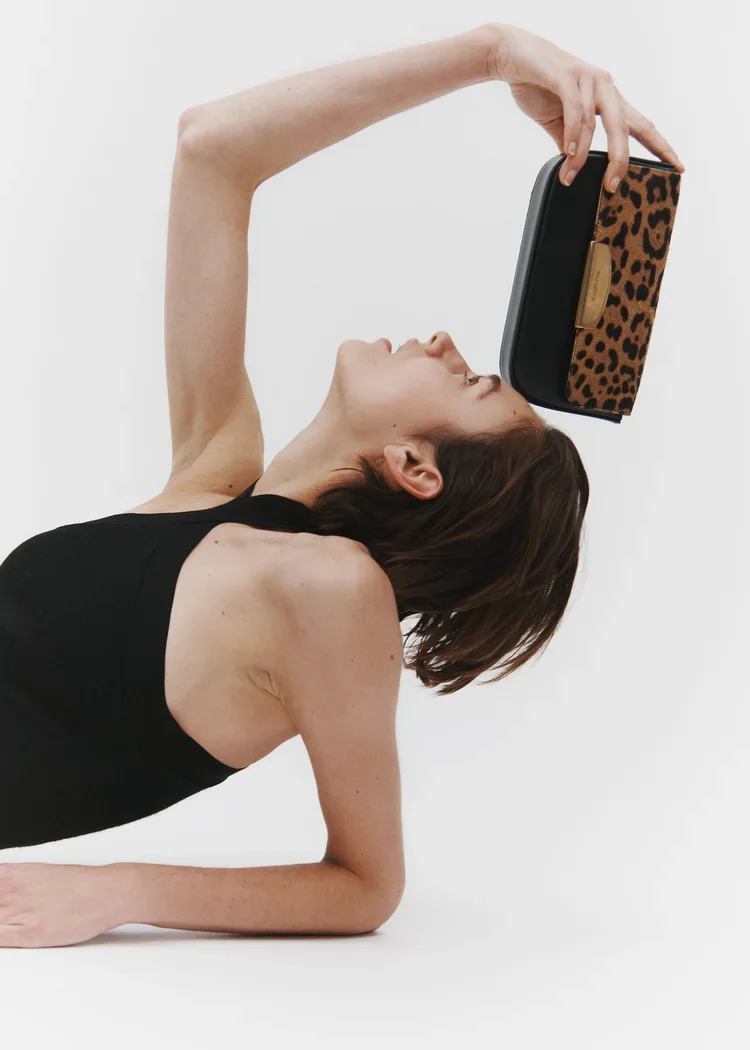 NILI LOTAN - HOLIDAY GIFT GUIDE EDITORIAL