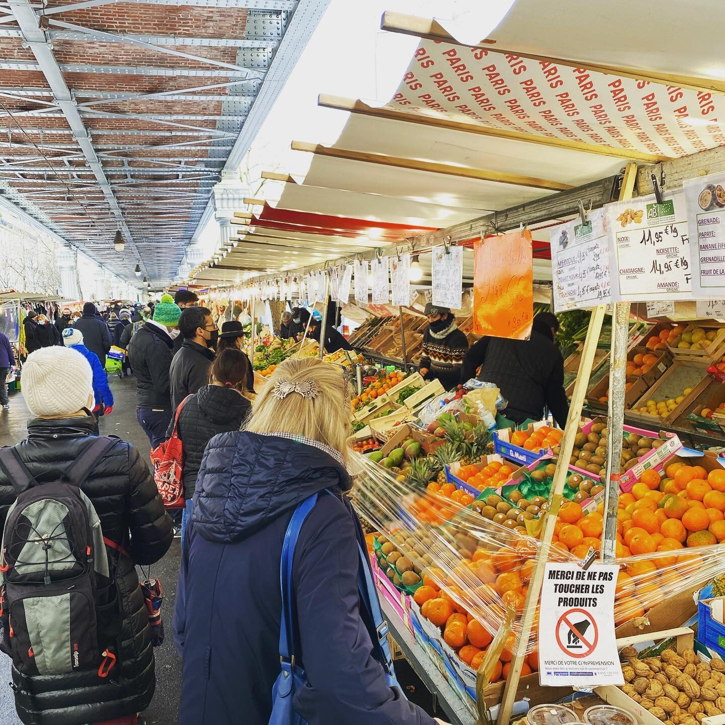 Le March&eacute;!