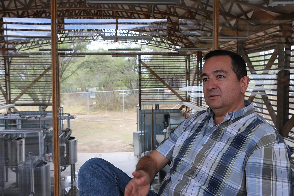 Javier Carvajal, director del Centro para la Investigación de la Biomasa Neo Tropical de la PUCE.