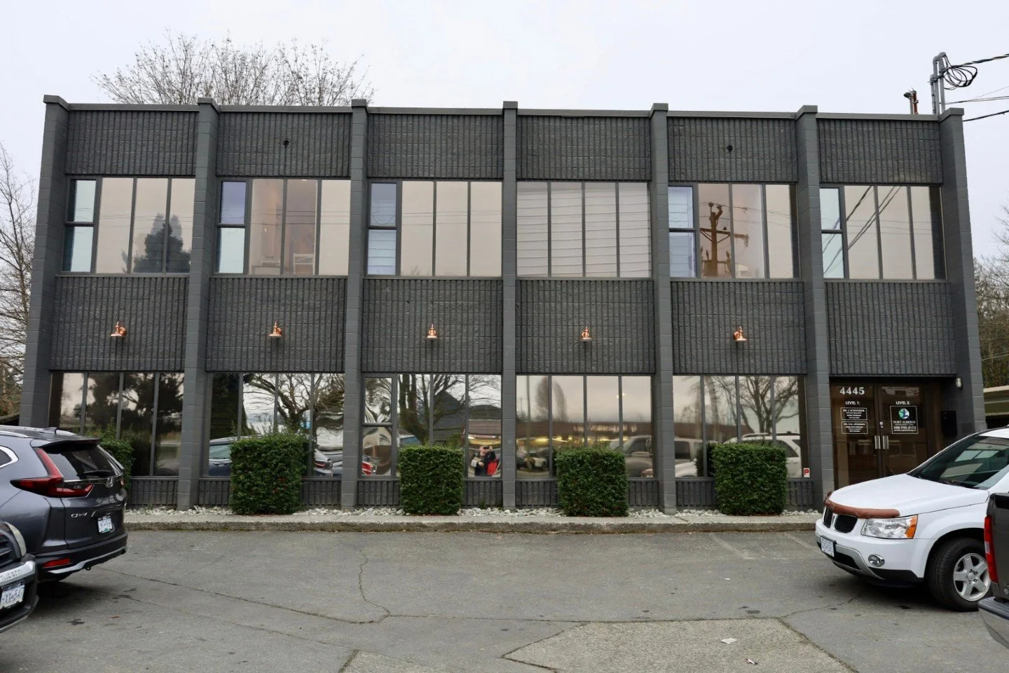 Fall is here 🍂 Come visit our cozy clinic at 4445 Gertrude Street. 
.
#strongertomorrow #portalberniphysiotherapy #portalberniphysiotherapyandwellness