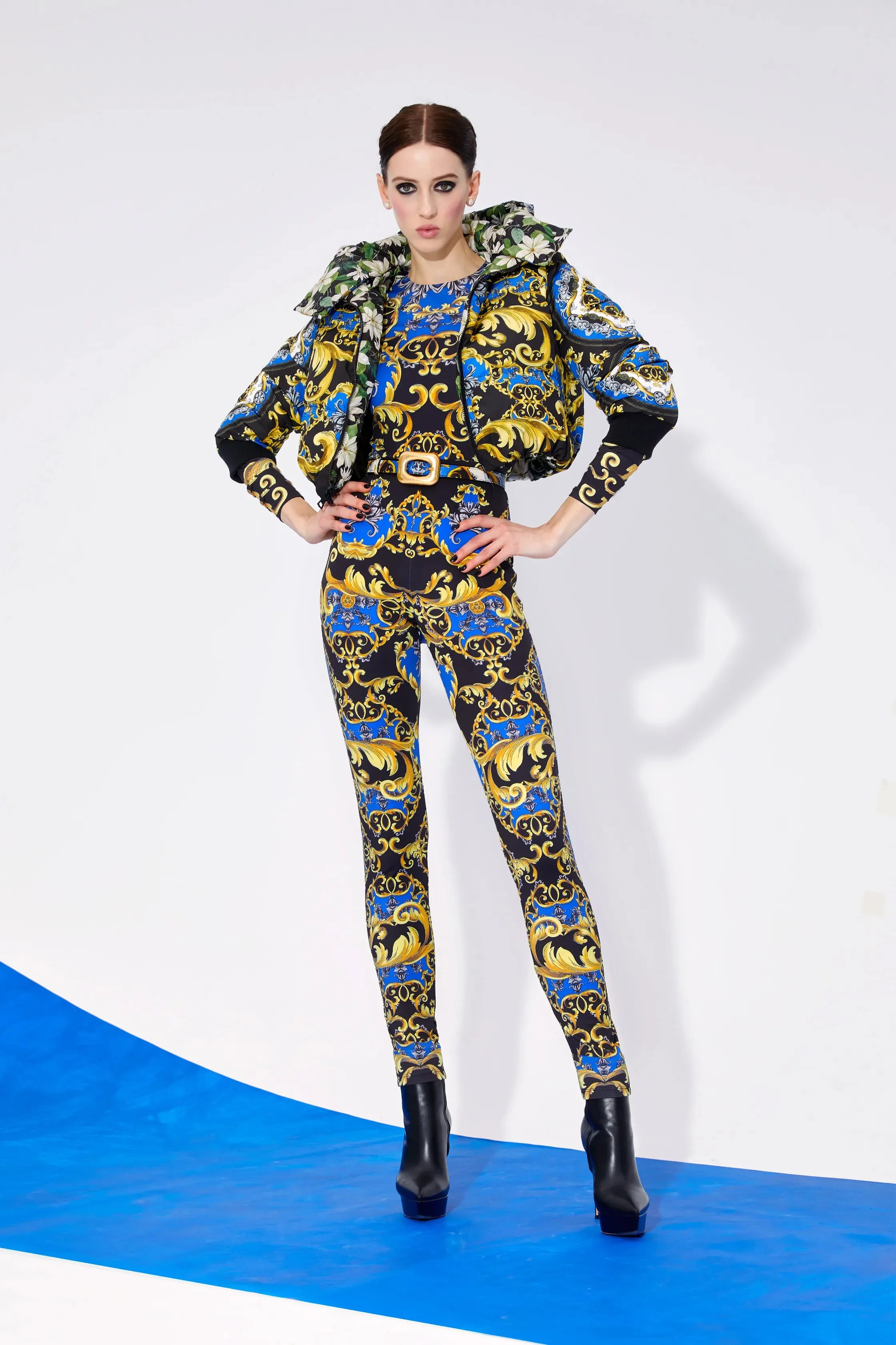 00018-alice+olivia-fall-2023-ready-to-wear-credit-brand copy.jpg