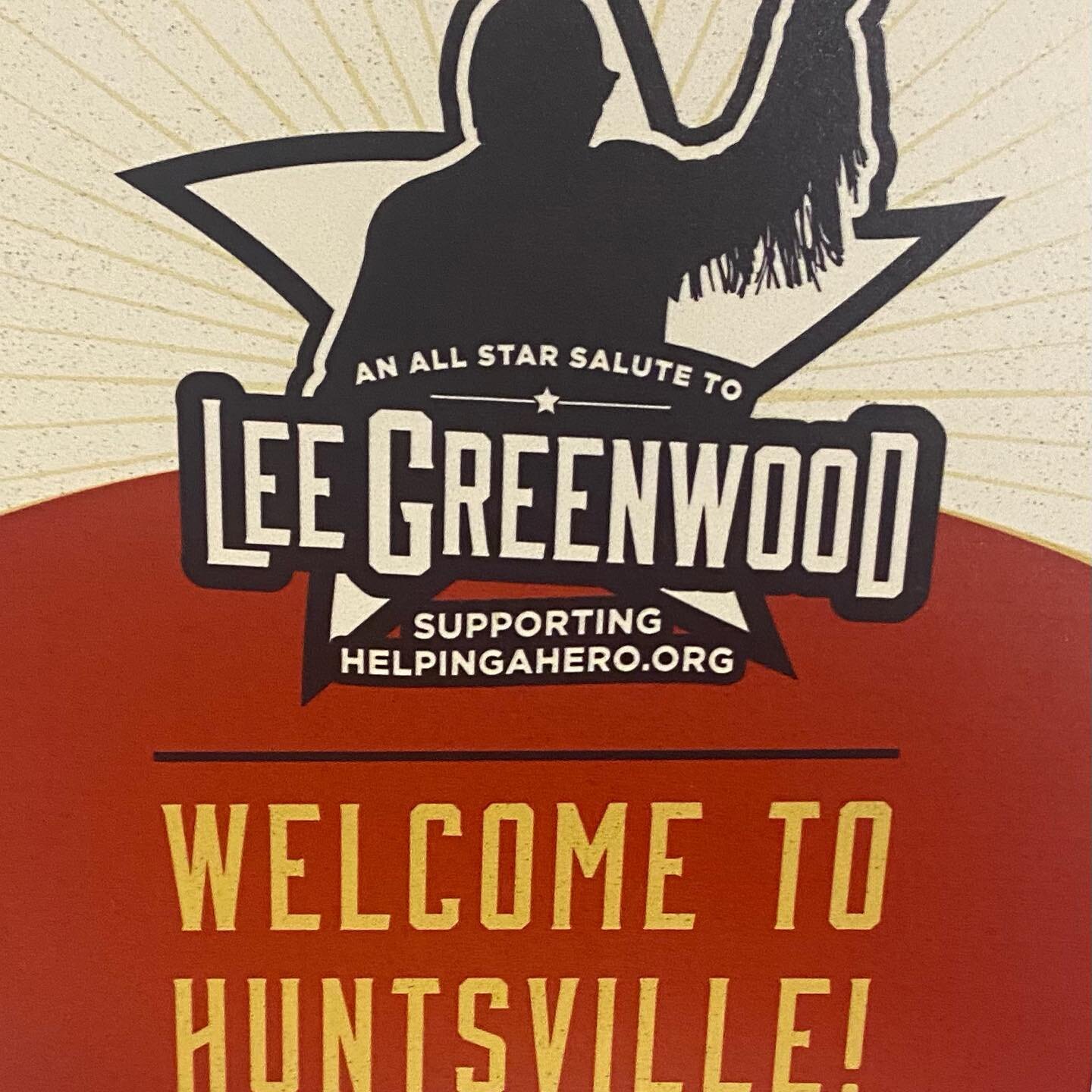 I left my comfort zone,in many ways, to be  part of a tribute to Lee Greenwood and his 40 years of making music. It took place in Huntsville, Alabama. This was a benefit for #helpingahero which is an amazing organization that provides homes for sever