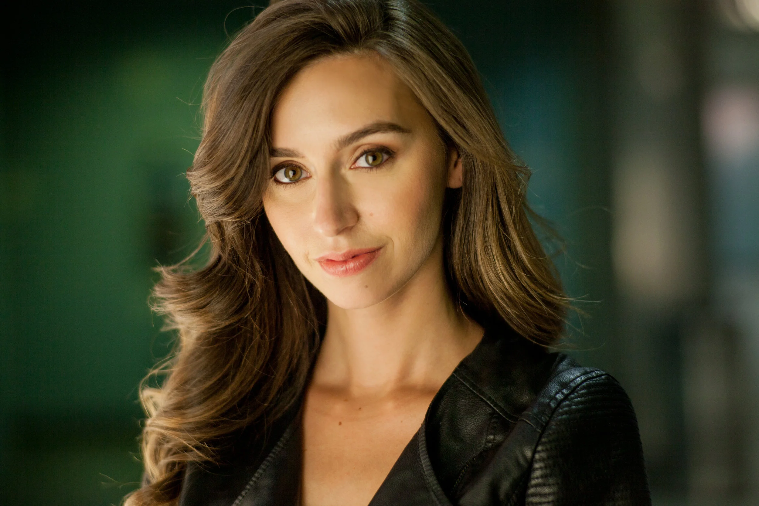 bjornheadshots-1892-r.jpg