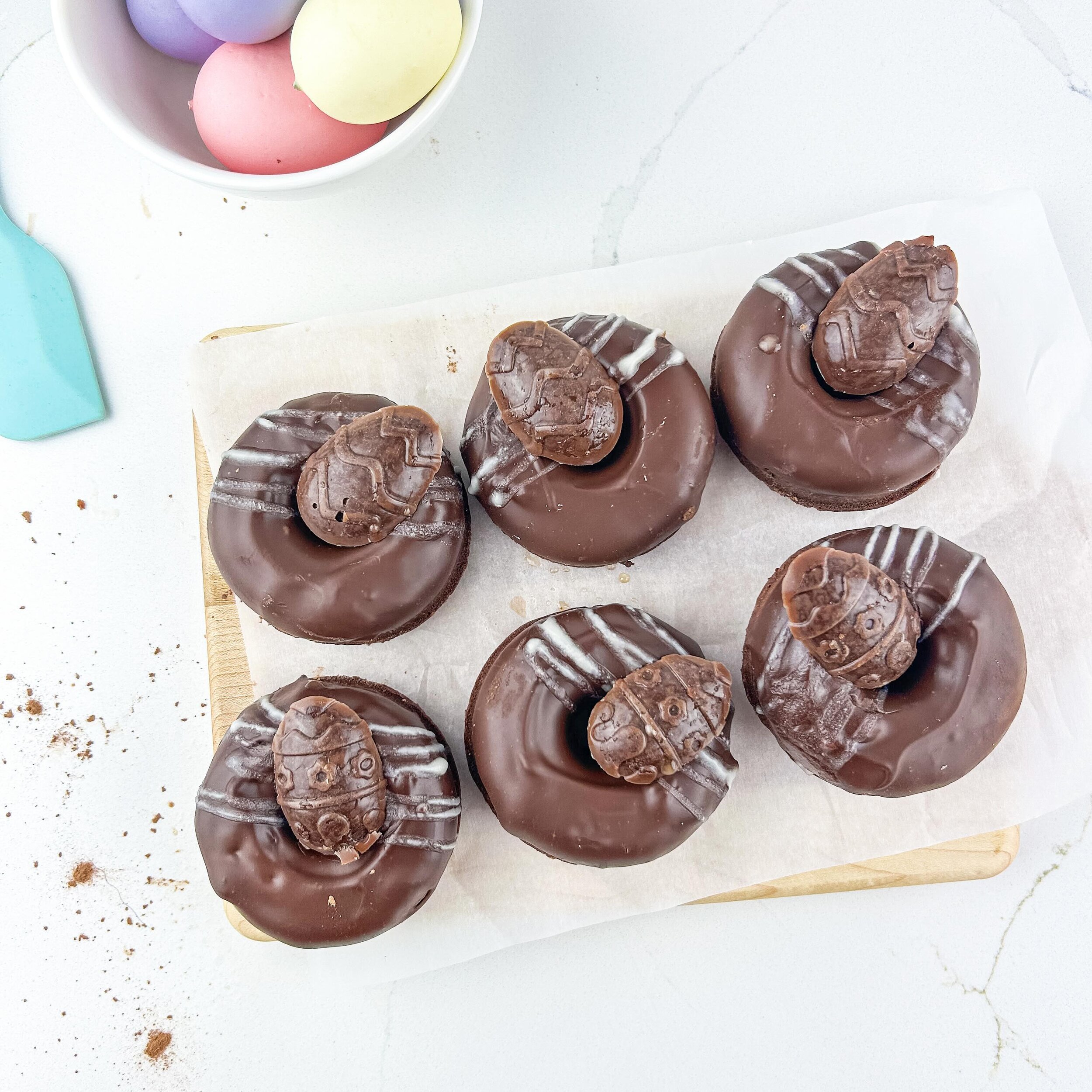 DOUBLE chocolate easter donuts! 🐣✨

A chocolate baked donut dipped in a creamy chocolate glaze. Topped with a chocolate easter egg. Vegan &amp; Gluten Free!

#TheHumbleKitchen #easterspecials #easterdonuts #veganandglutenfree #doublechocolatedonuts 
