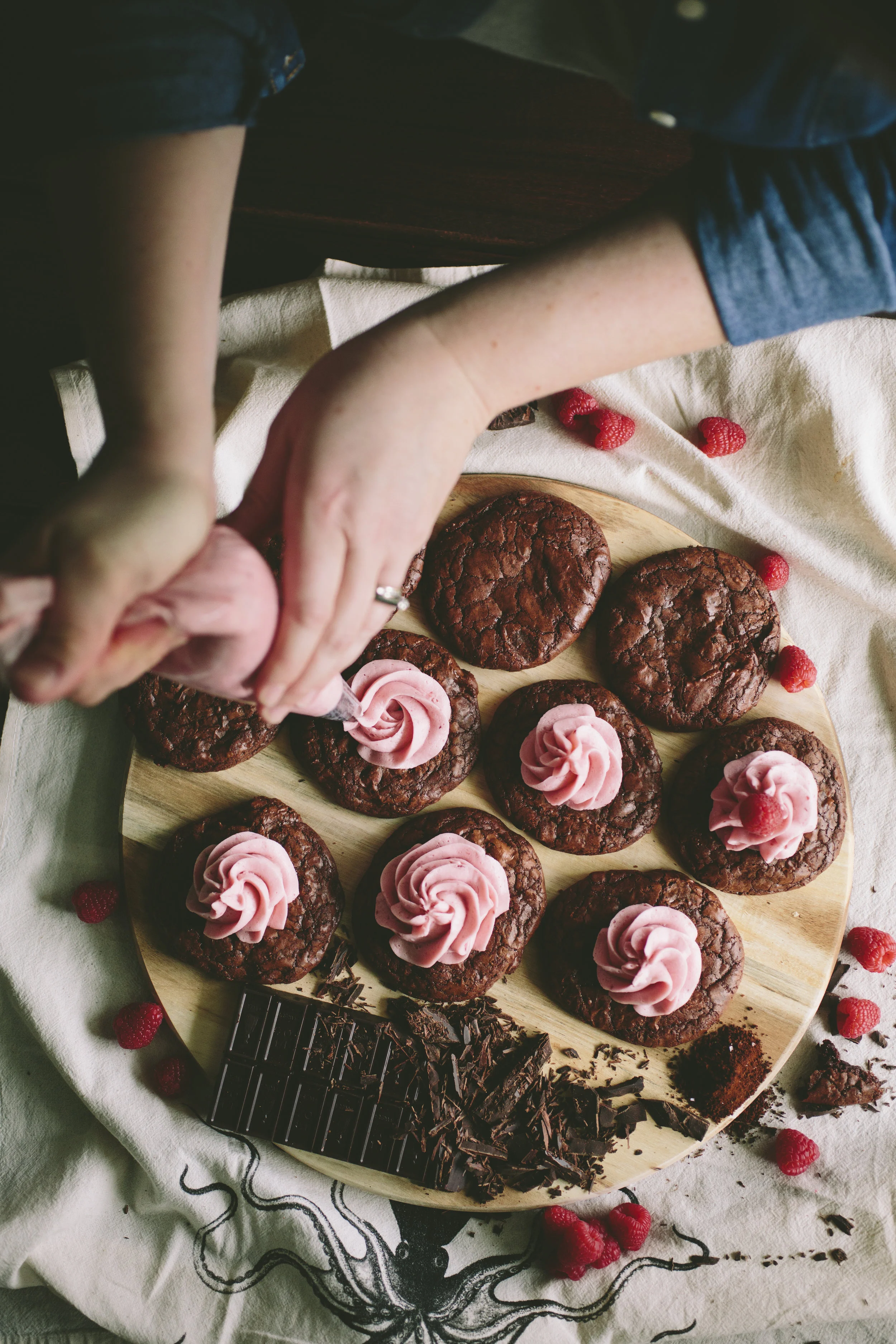 CHOCOLATE ESPRESSO COOKIE + RASPBERRY BUTTERCREAM