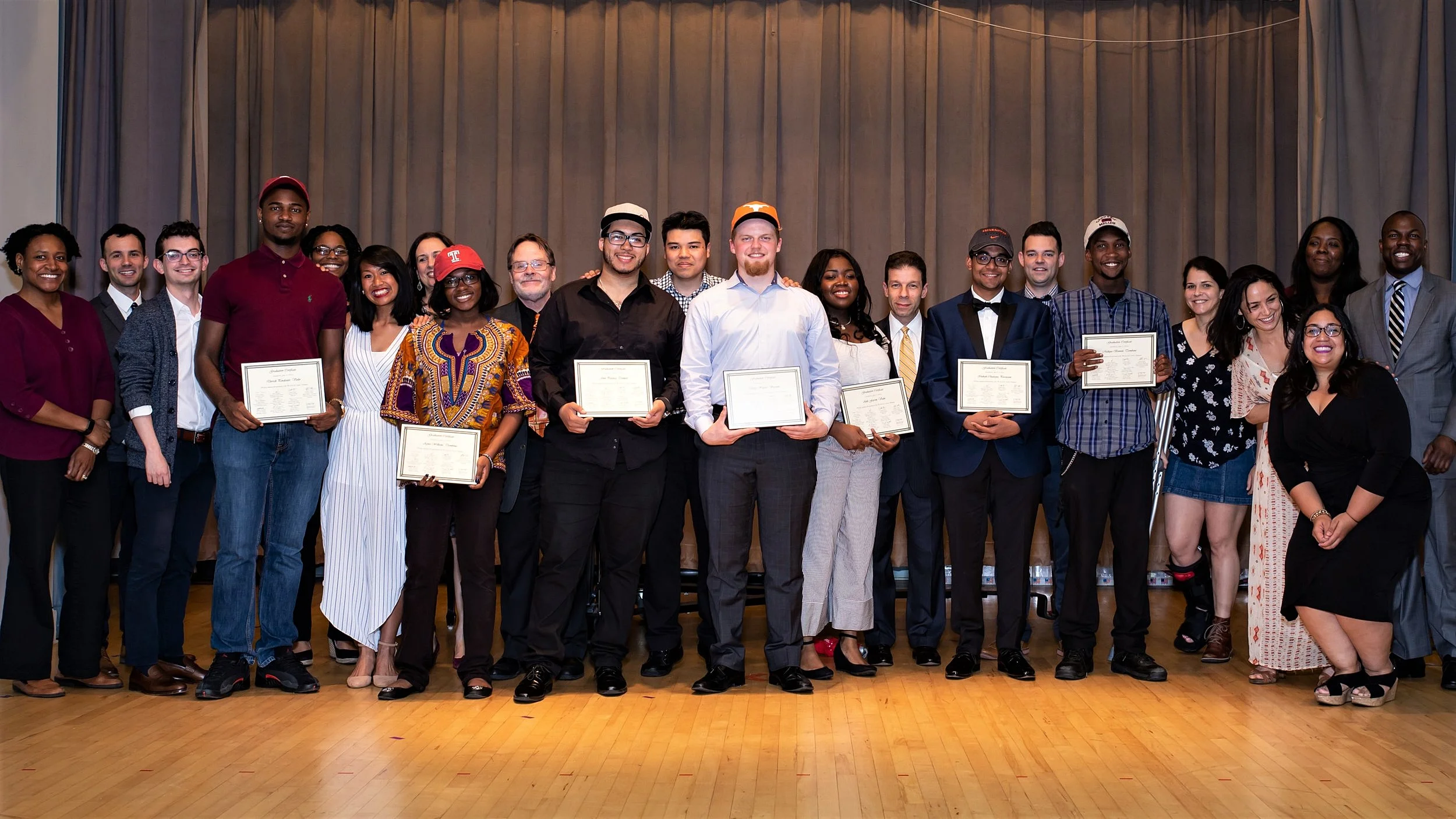 PMAY+Artists+Initiative+Graduates+and+Advocates+2018.jpg