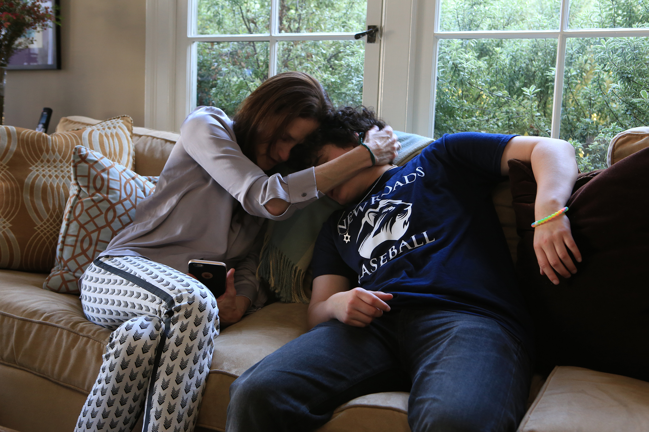  Hofheimer has a close relationship with his mother Lisa, left, who said,&nbsp; “It hasn’t been easy, but we love each other.” © Gail Fisher for ESPN 