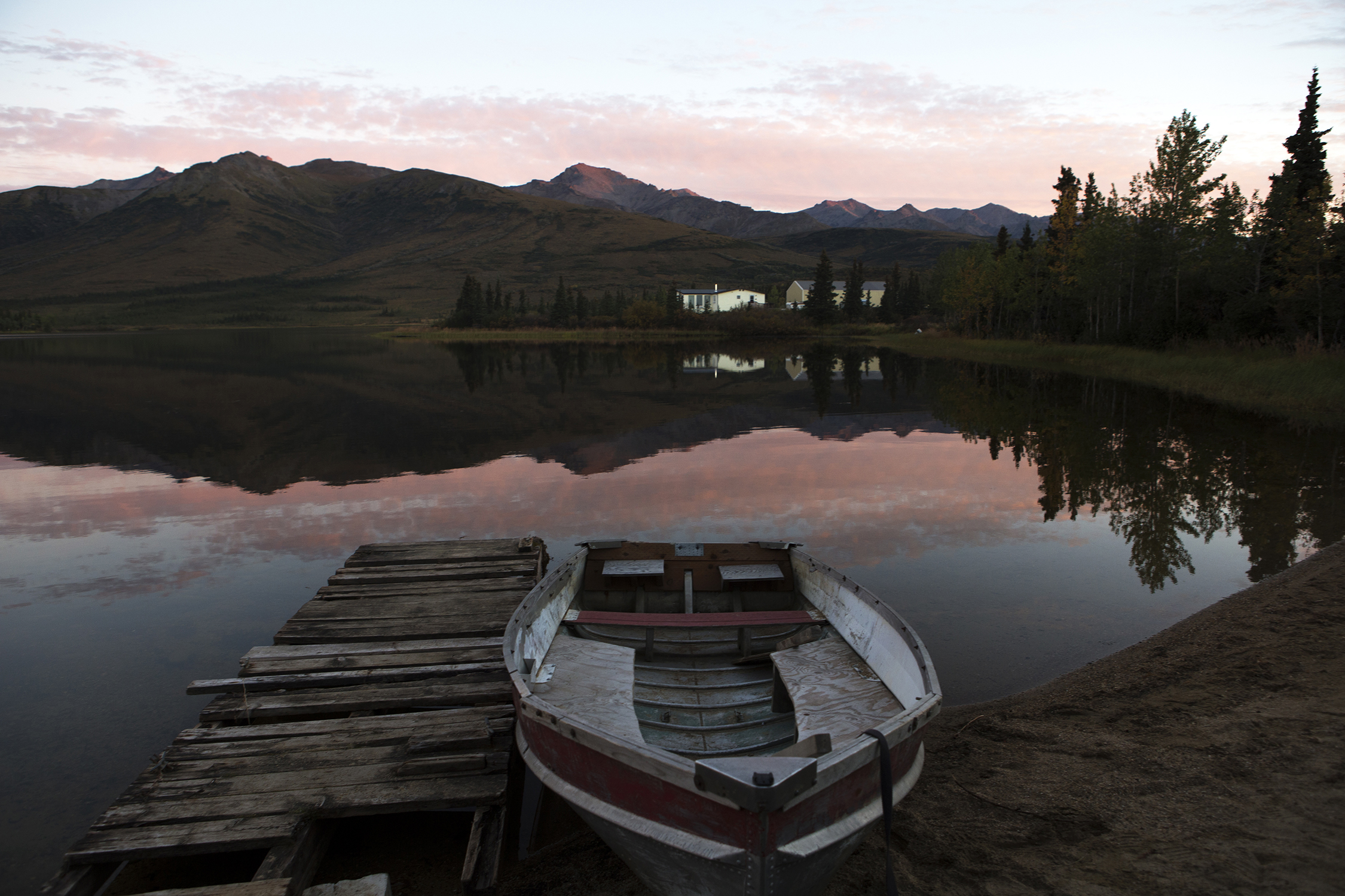  Situated 10 miles north of Denali National Park, Otto Lake is often the preferred base for visiting Denali where lodging and camping is available with spectacular views. © Photo by Gail Fisher 