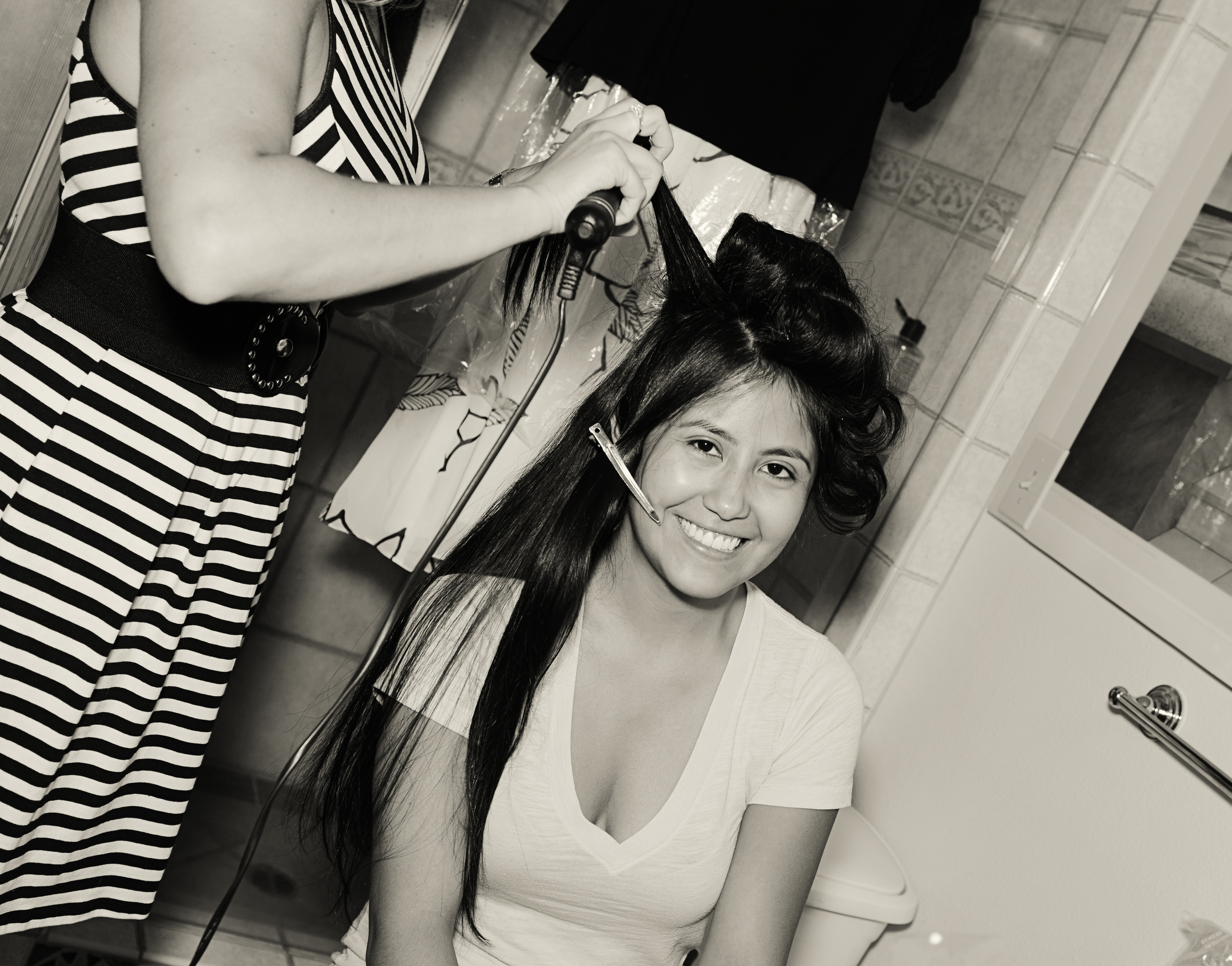 Cody and Joselyne - Joselyne and Bridal Party Getting Ready (19).jpg