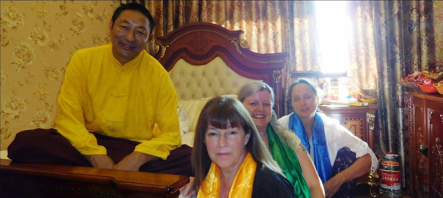 With Tulku Lhaksam inChengdu 2016.