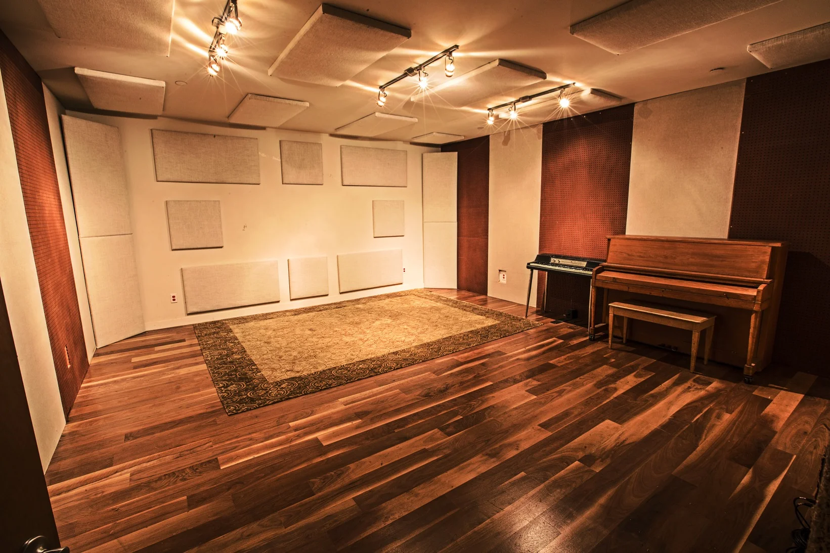studio1.jpg