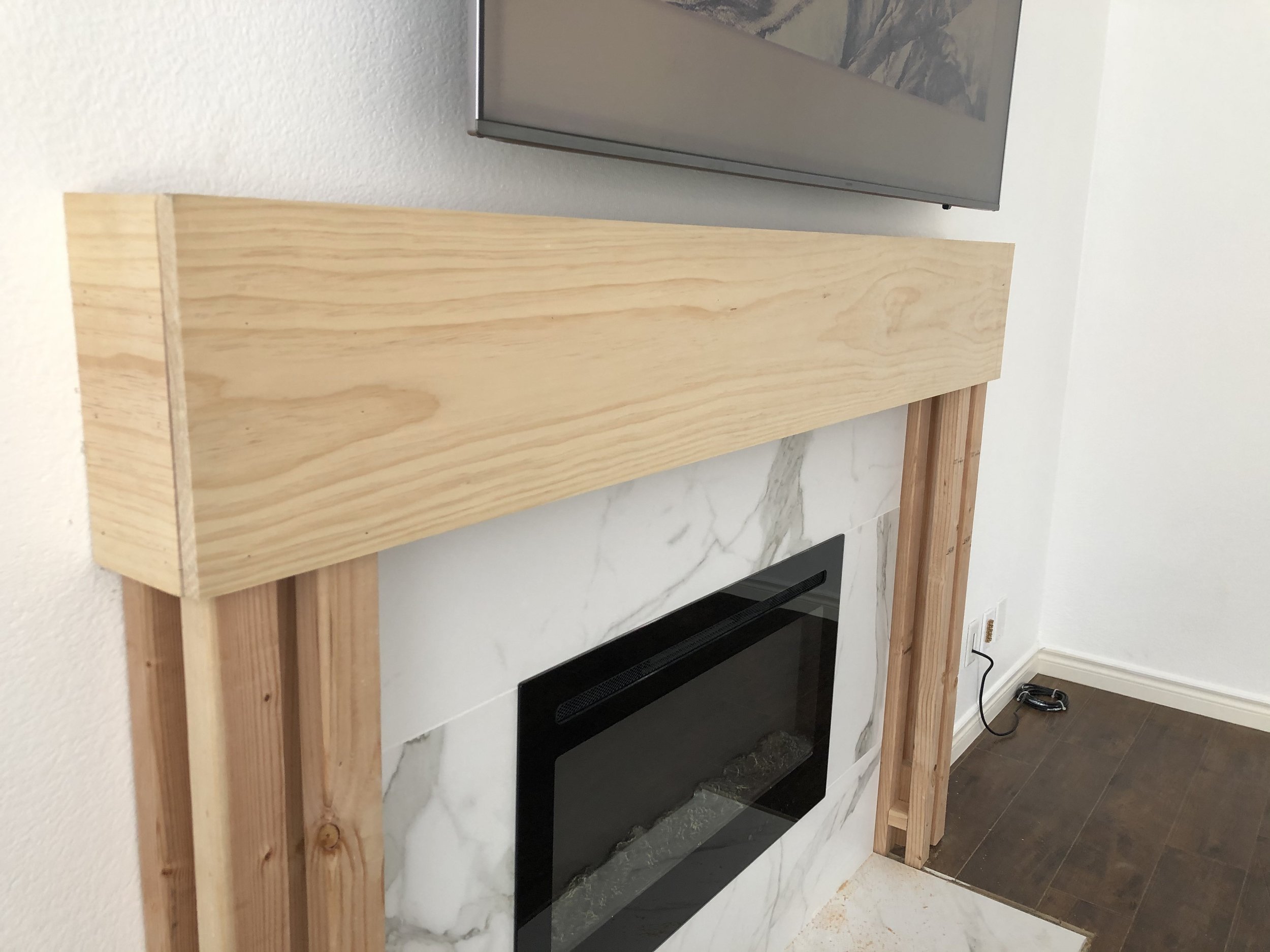 Fireplacemakeover_0809.jpg
