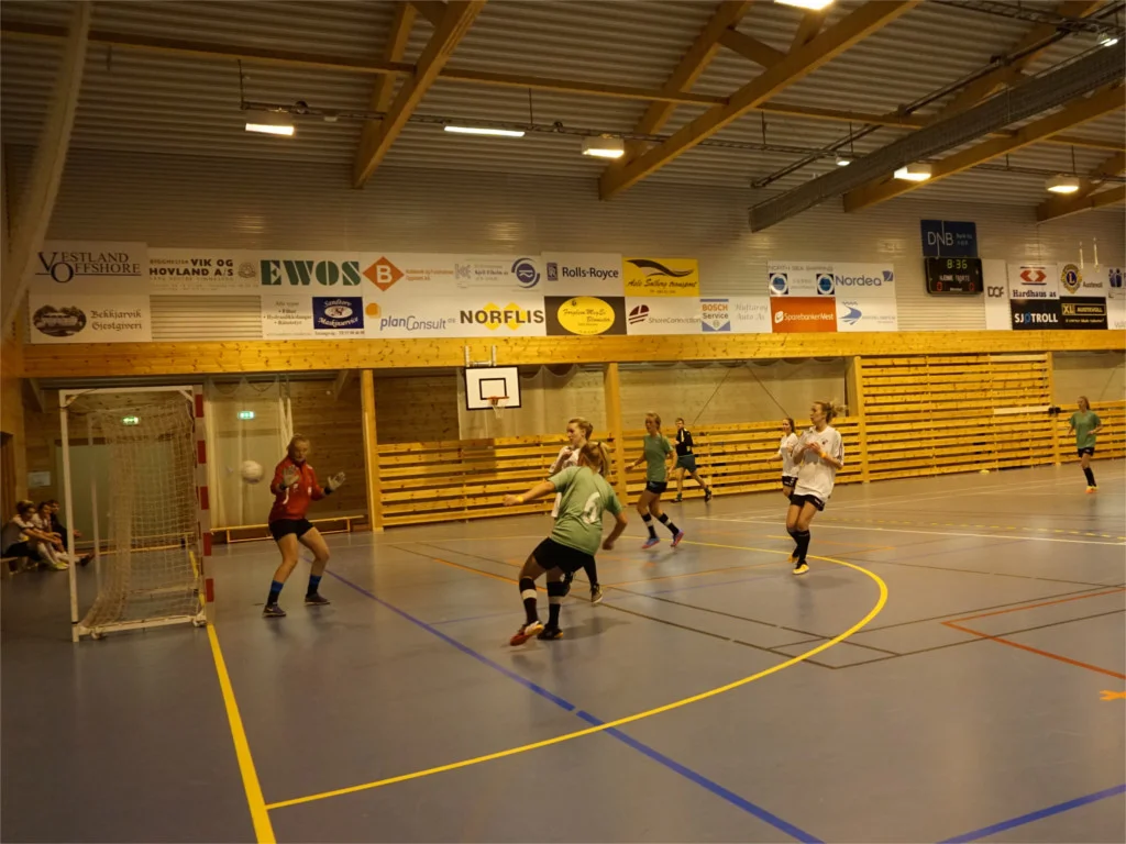 julacup_ball_ved_mal.jpg