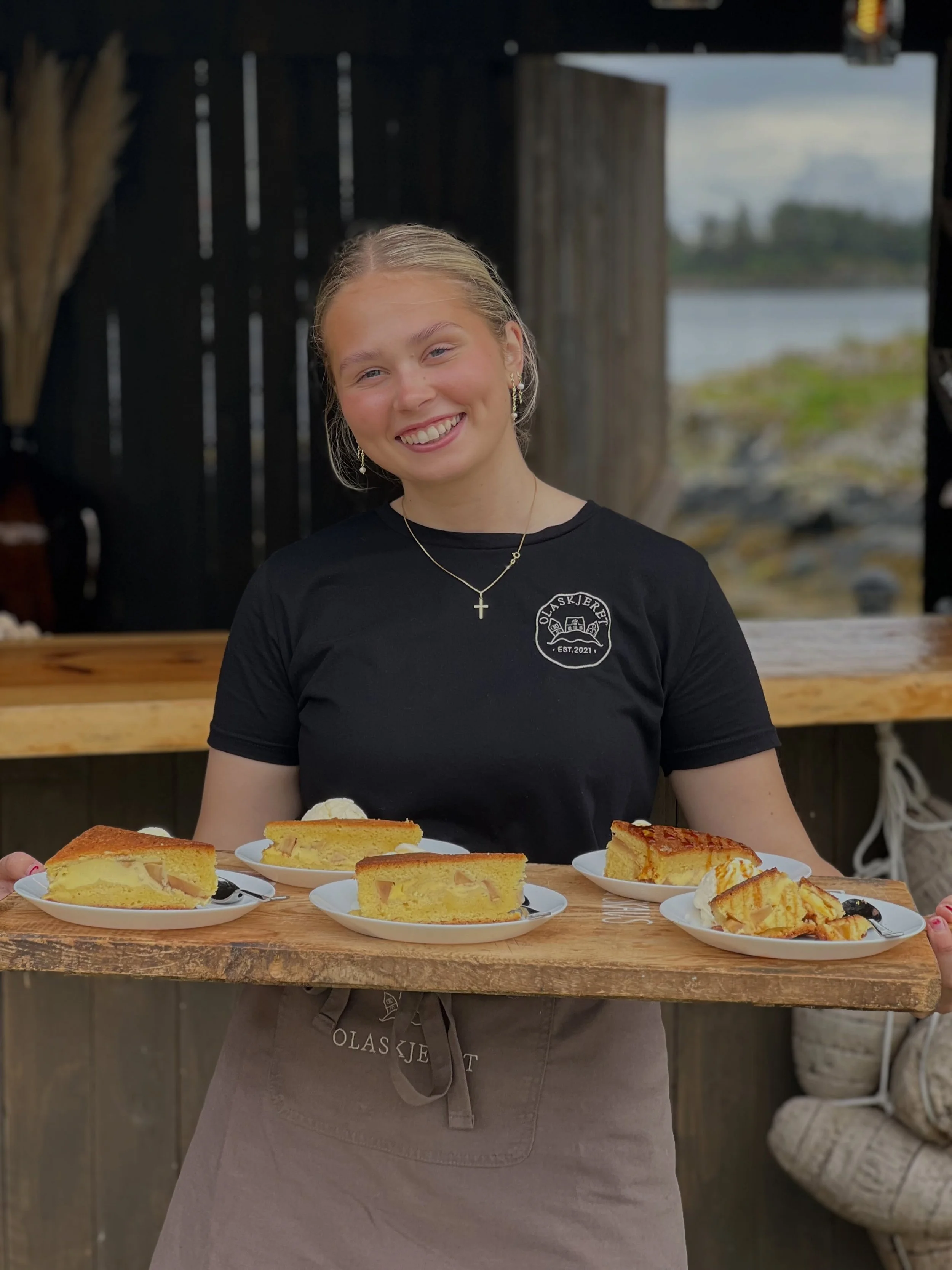 Sommarkafe på Olaskjeret - sjå opningstidene her