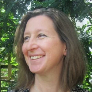 Dr Carinna Parraman