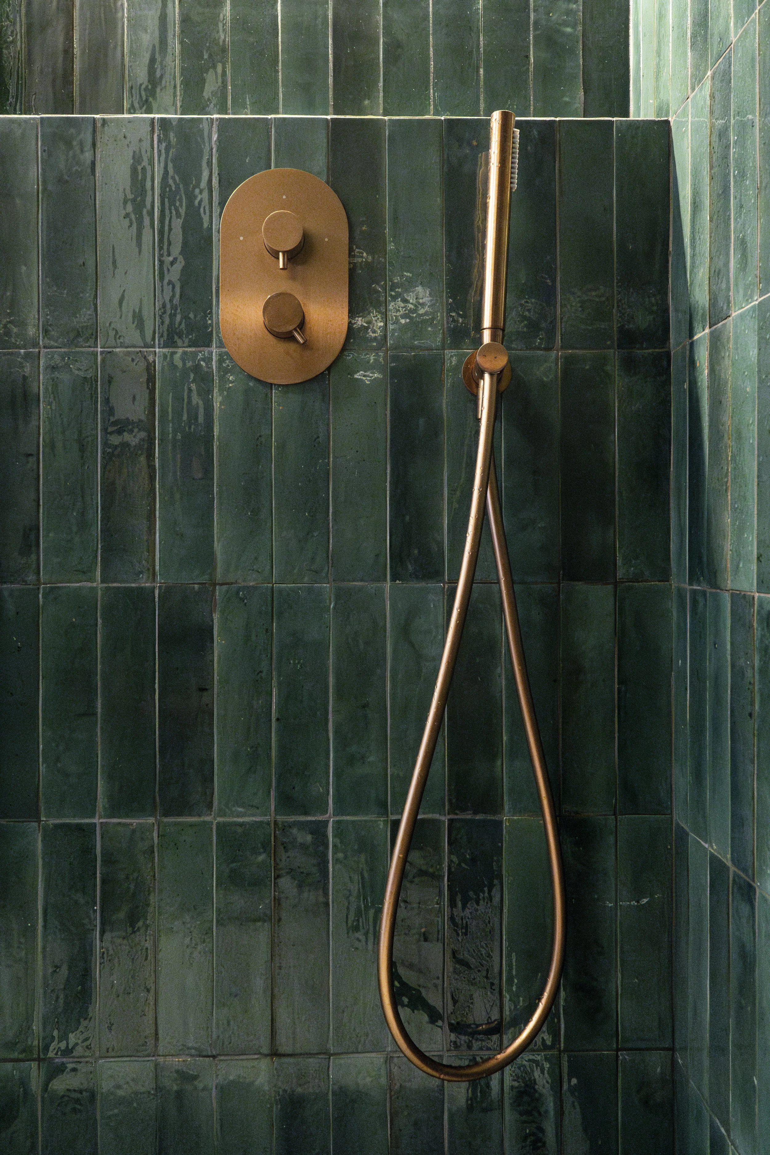 Salva bathroom 2.jpg