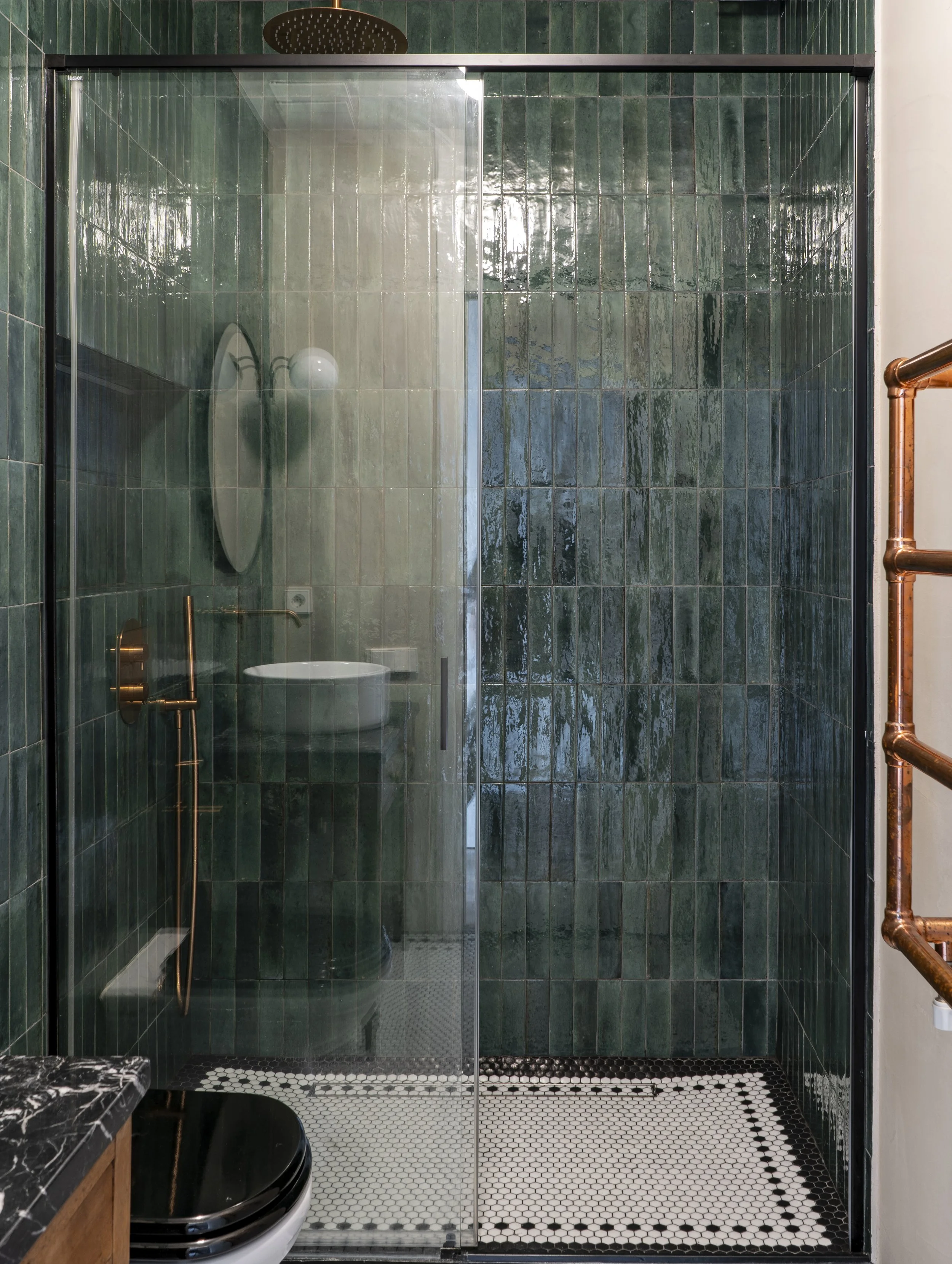 Salva bathroom 4.jpg