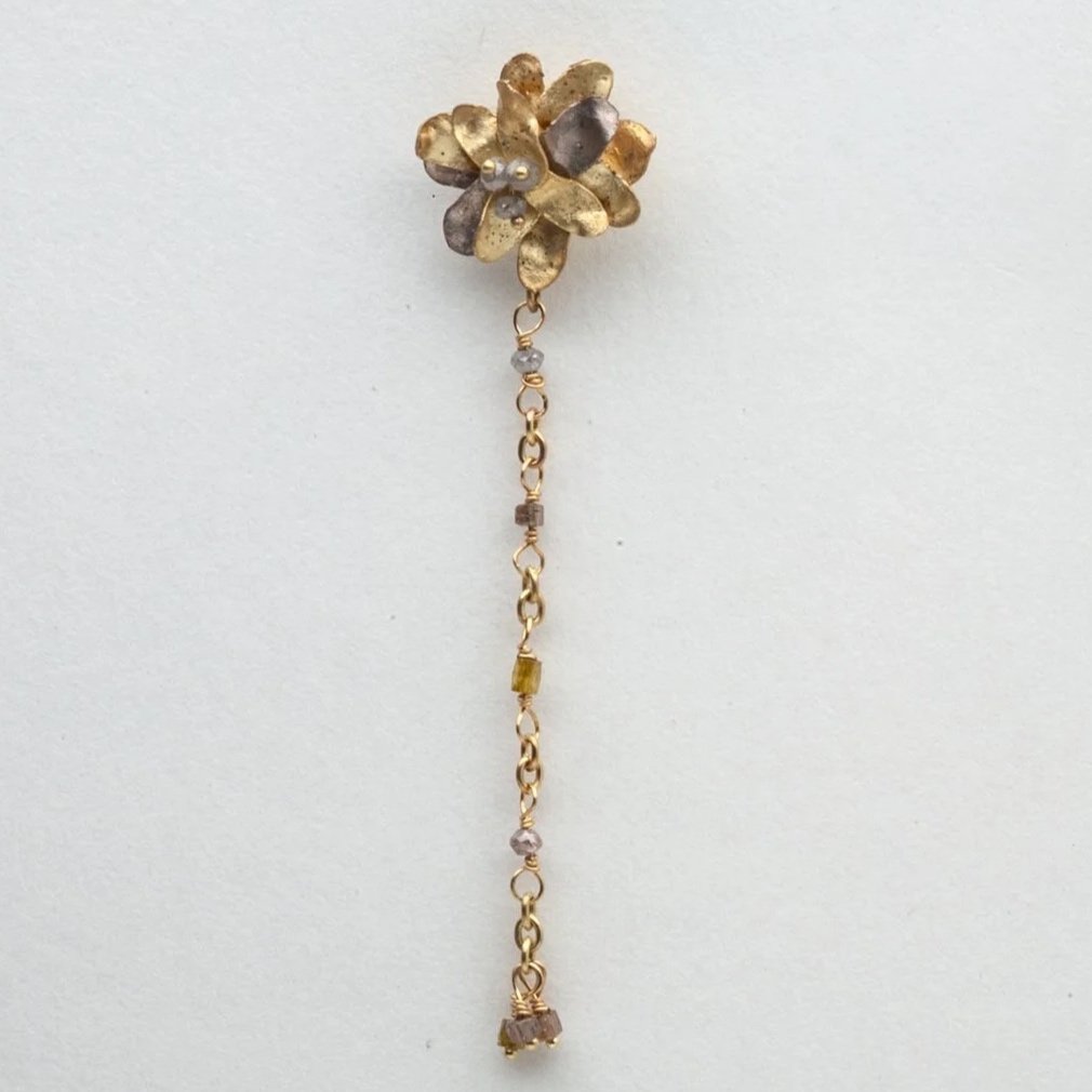 Flower+with+Hanging+Diamonds+2025.jpg