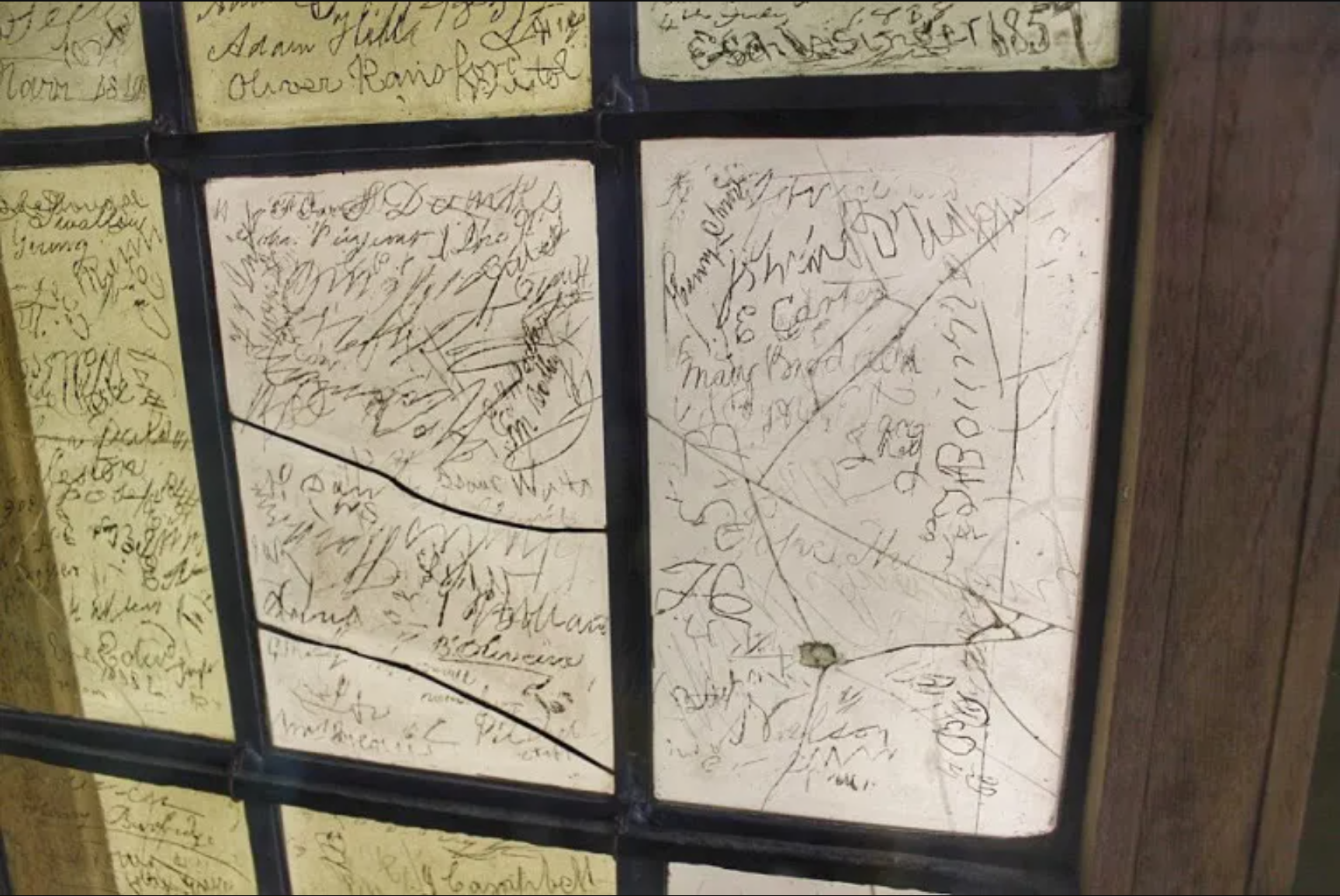 Window in Shakespeare's House.PNG