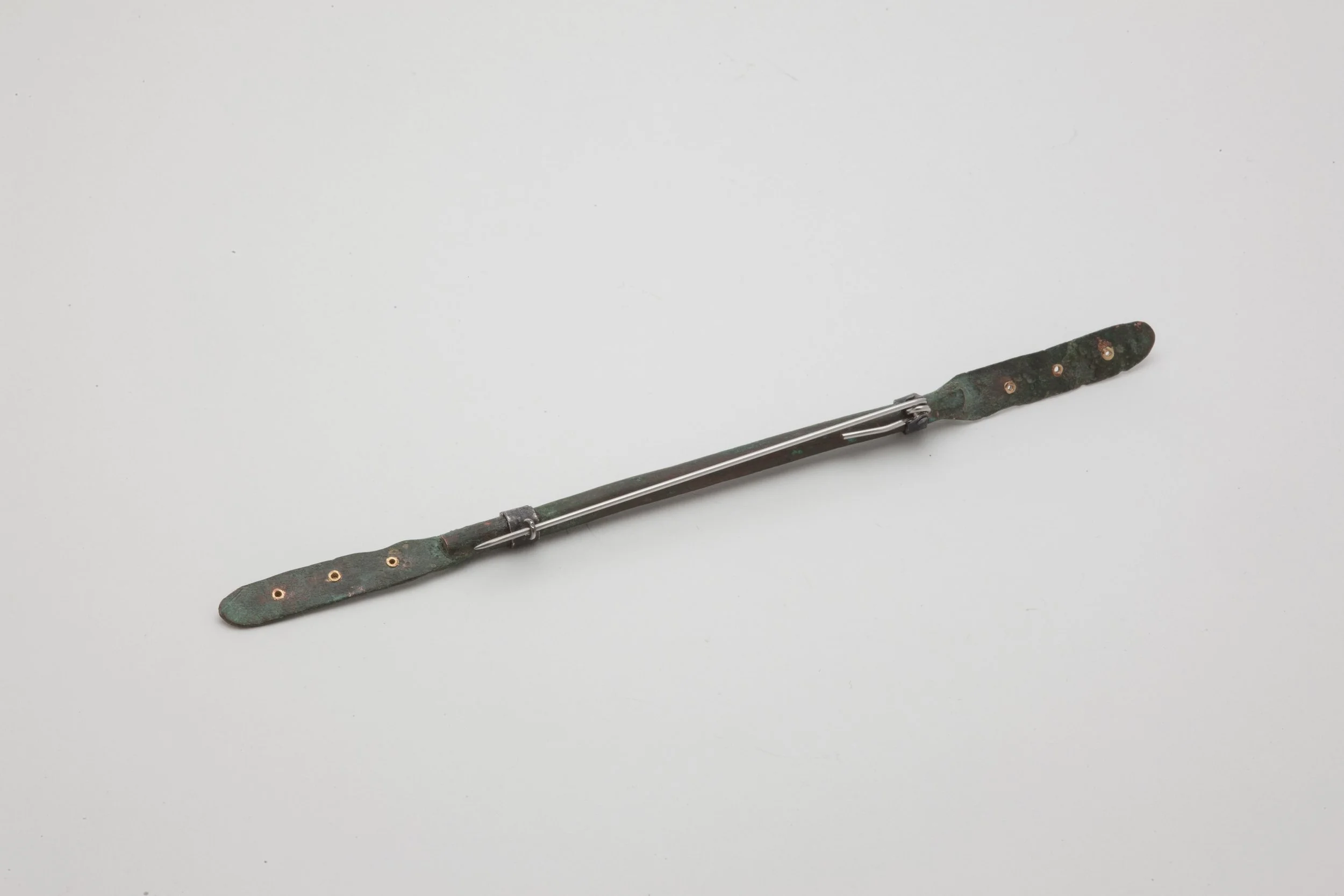 Double-bladed paddle_1_9-2026.jpg