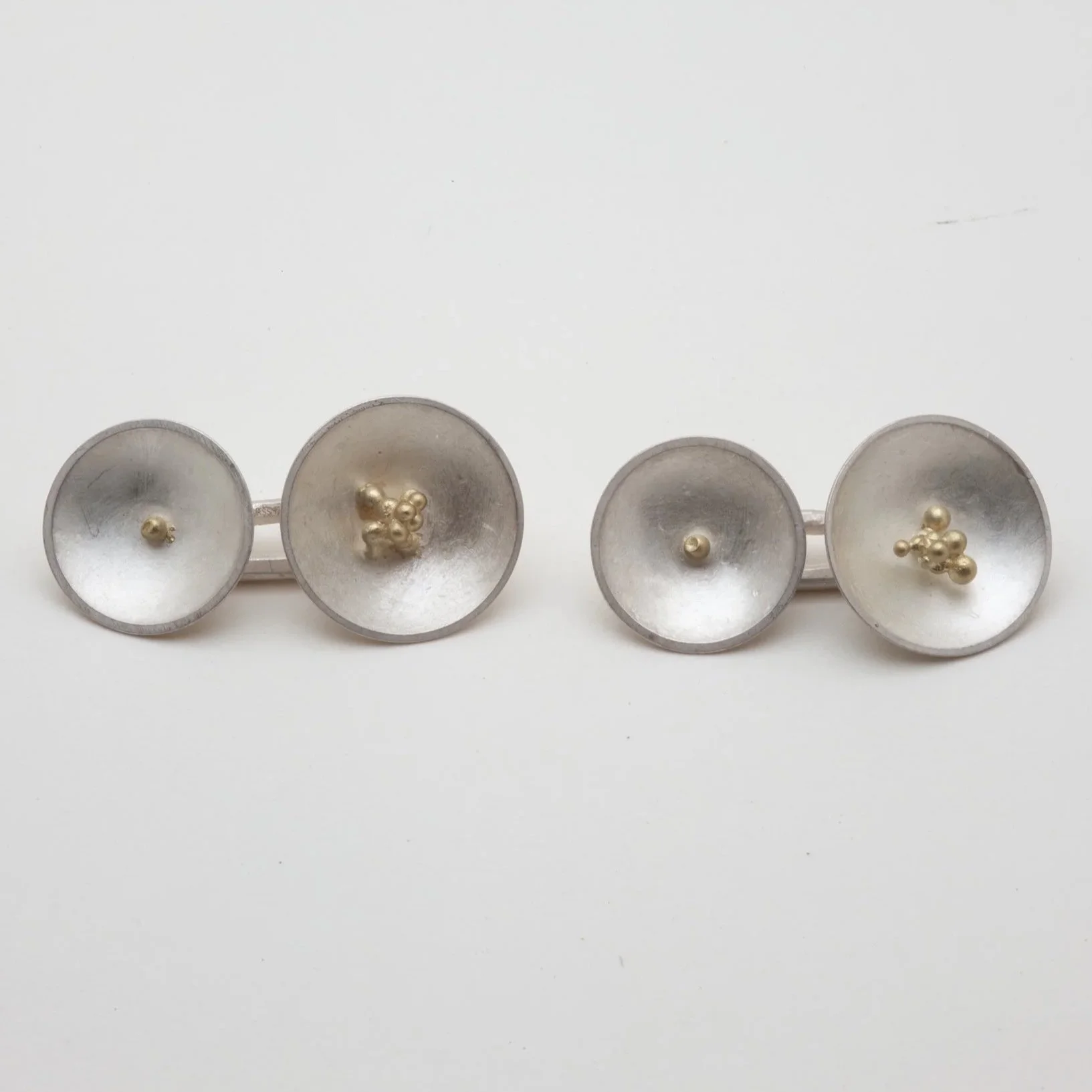 Silver+and+Gold+Cufflinks%2C+round+1+2025.jpg