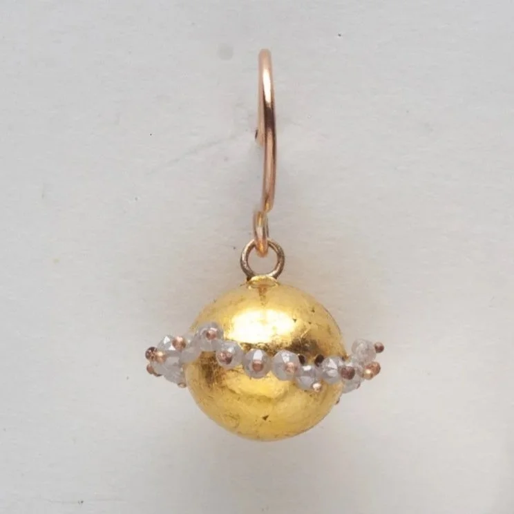 Planet+earrings+2026_keum+boo.jpg