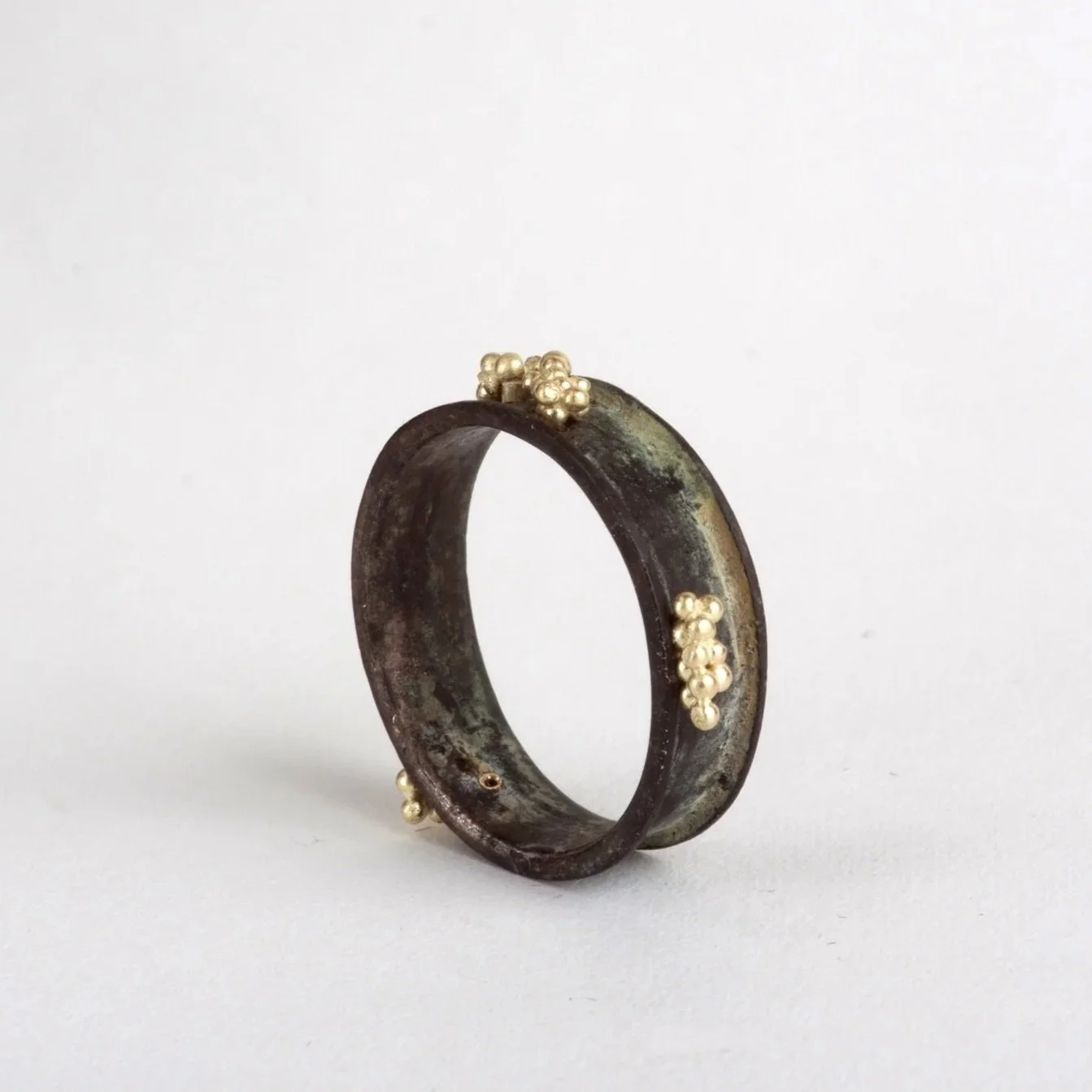 Turned+Edge+Ring+with+Gold+Grapes.jpg