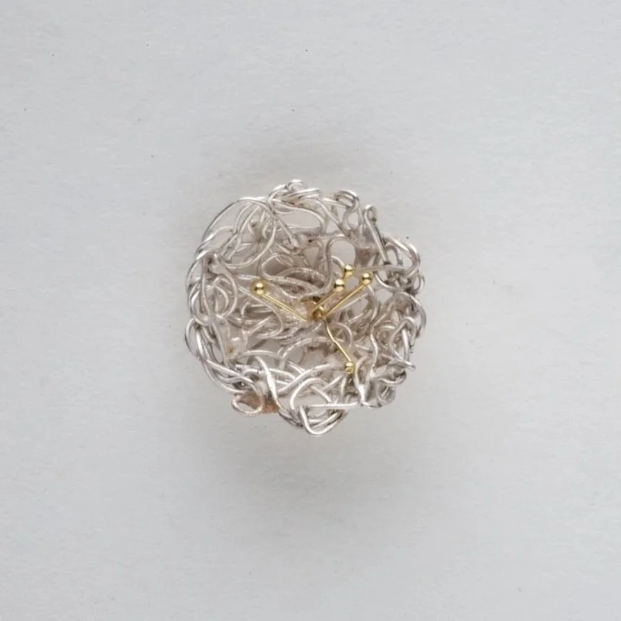 Flowers+with+Gold+Stamens.jpg